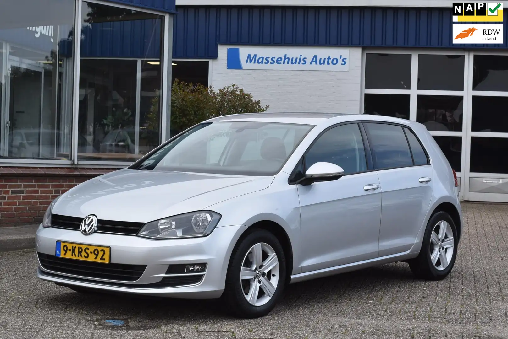 Volkswagen Golf 1.2 TSI Highline 134dkm Navi Cruise Trekhaak Clima Szary - 1