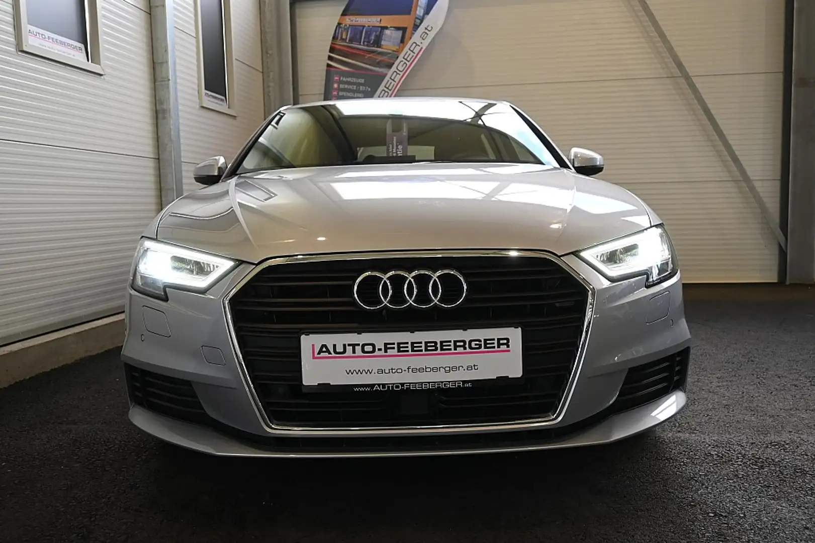 Audi A3 SB 30 TDI ACC,Leder-Sportstze,B&O Sound,LED,NAVI Silber - 2
