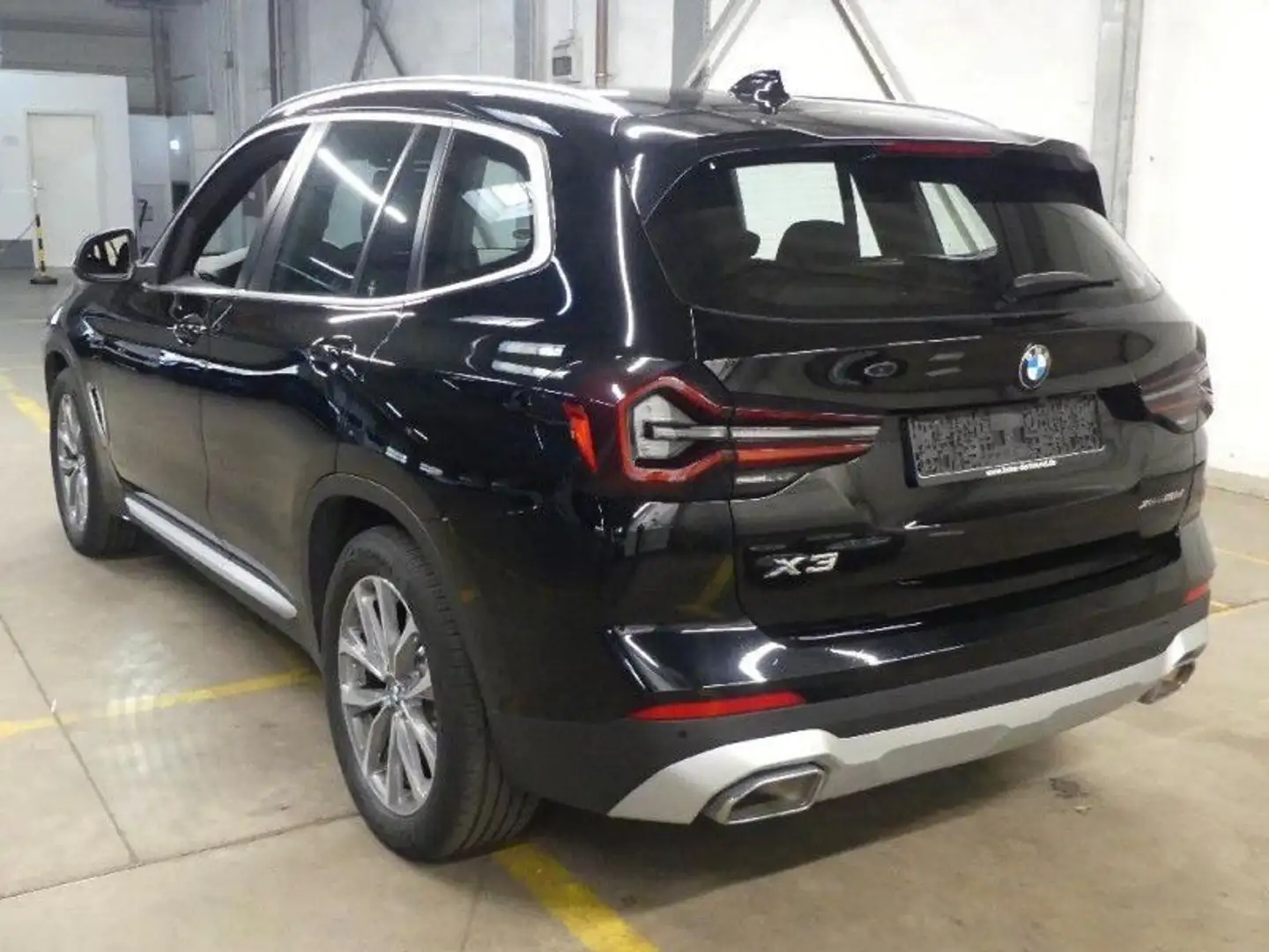 BMW X3 xDrive 20 d LASER/NAVI/LEDER/CAM/AHK/VIRTUAL/ Zwart - 2