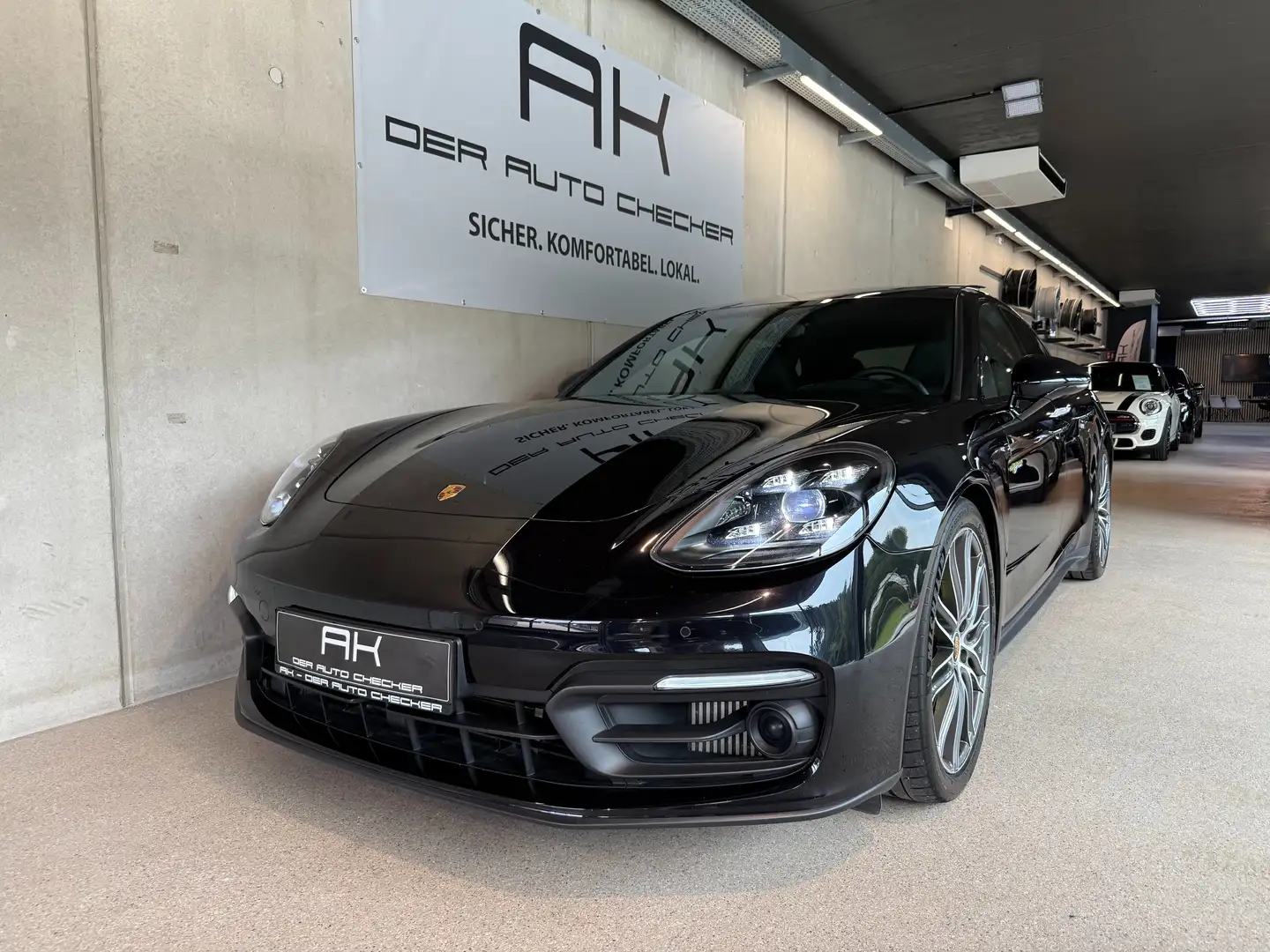 Porsche Panamera 4 S E-Hybrid Sport Turismo Noir - 1