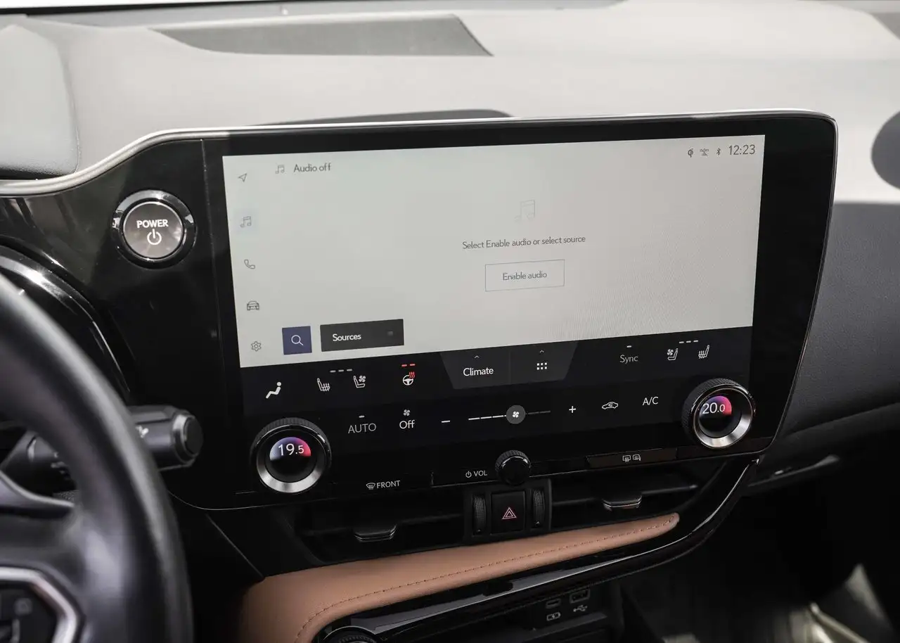 Lexus NX снимка Lexus NX