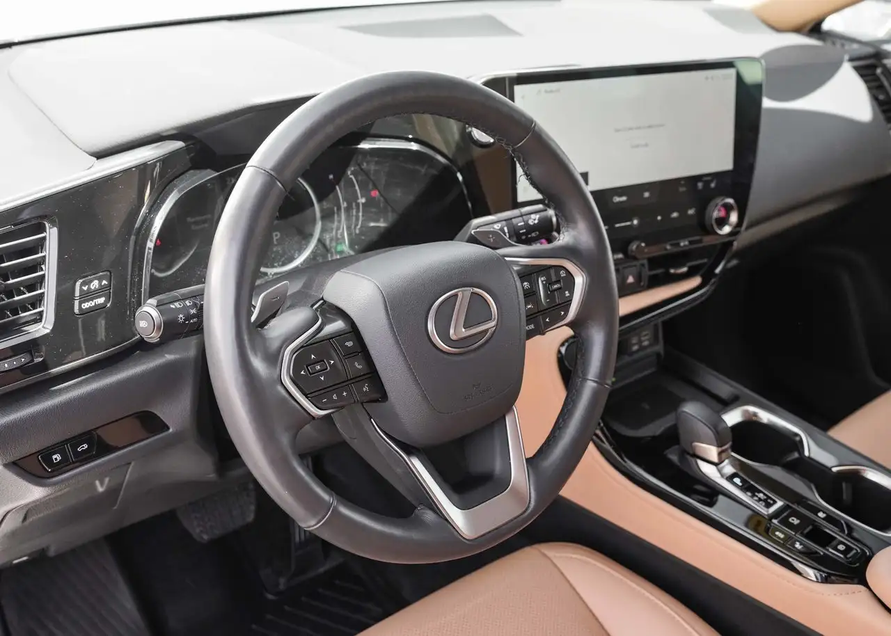 Lexus NX снимка Lexus NX