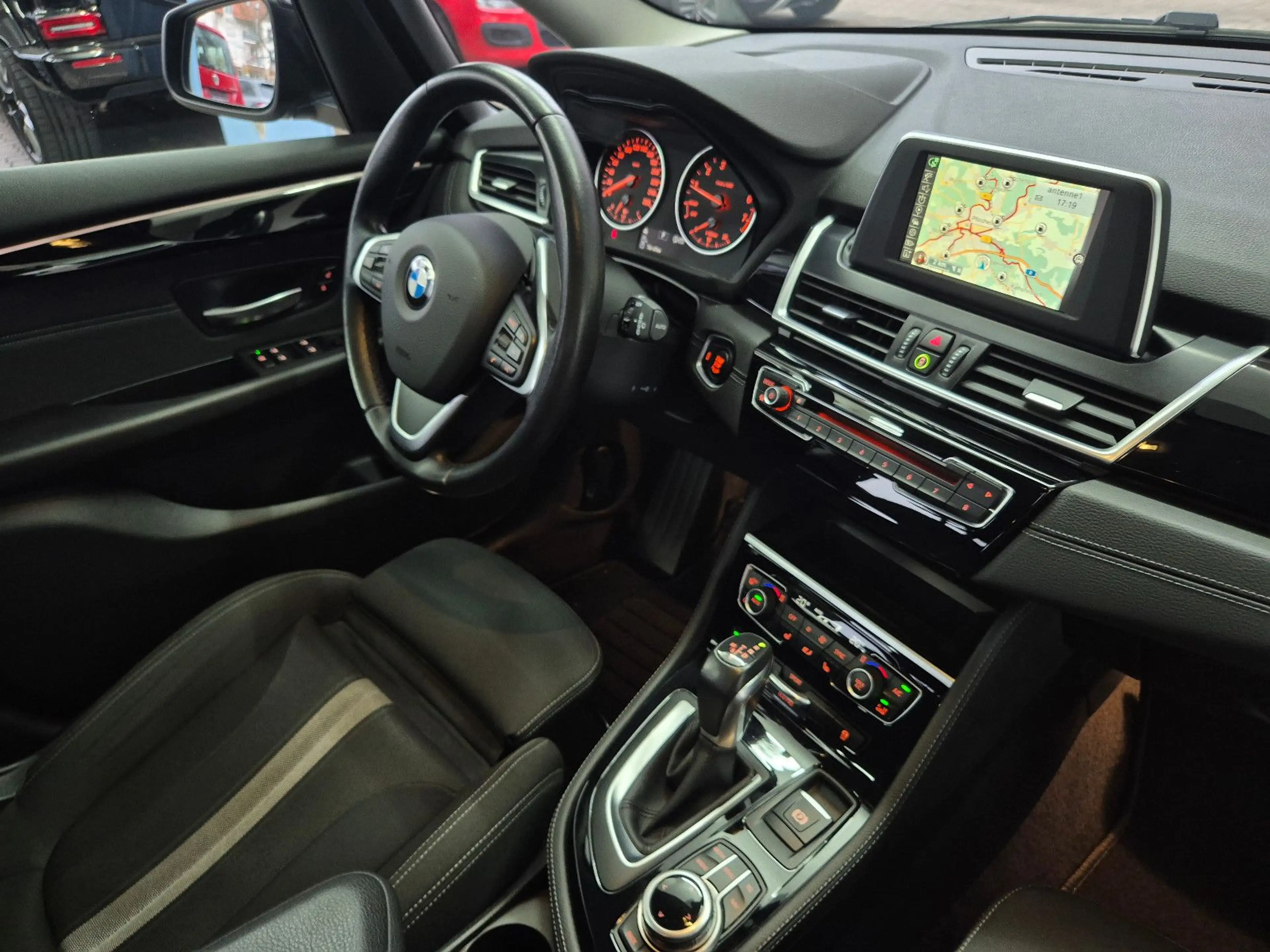 BMW 220 Steptronic Sportline LED/NAVI — photo 9