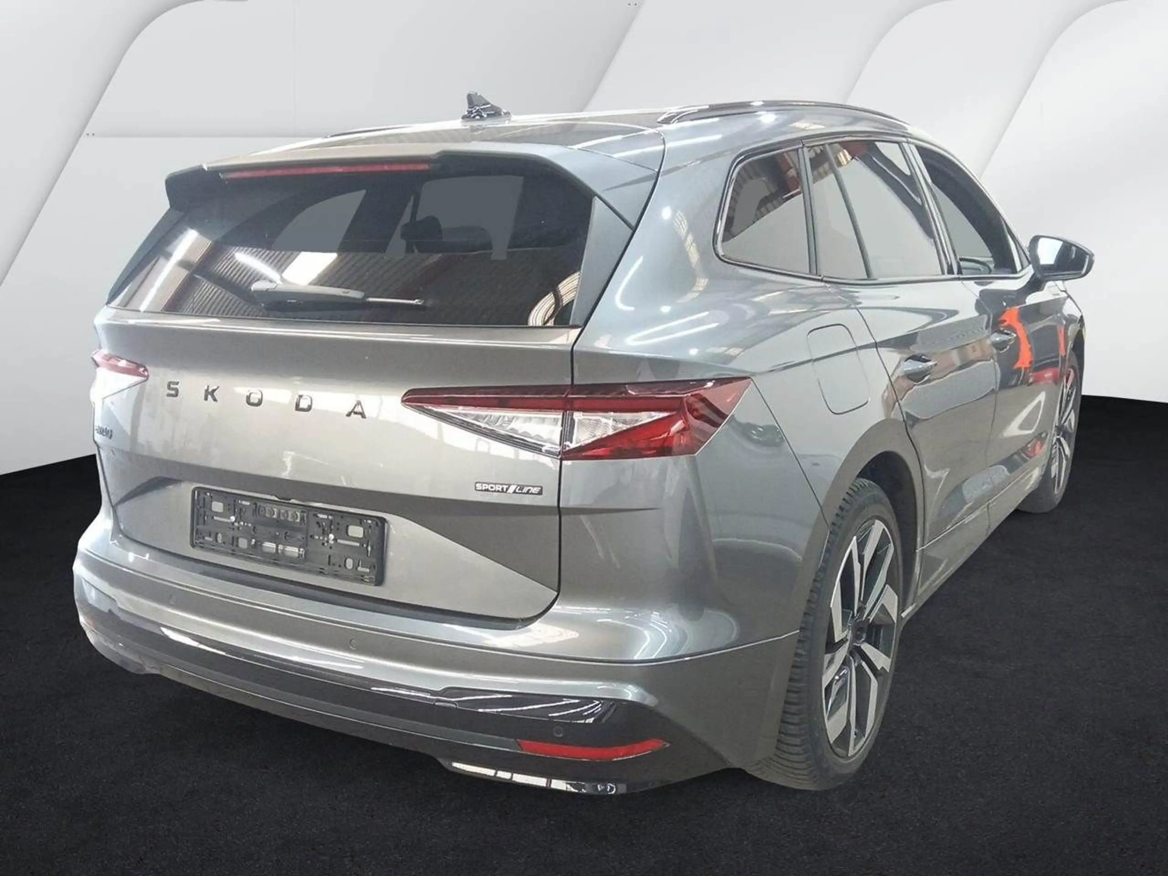 Skoda Enyaq 85 Sportline #AHK #PANO #KAMERA #ACC #APP- — photo 2
