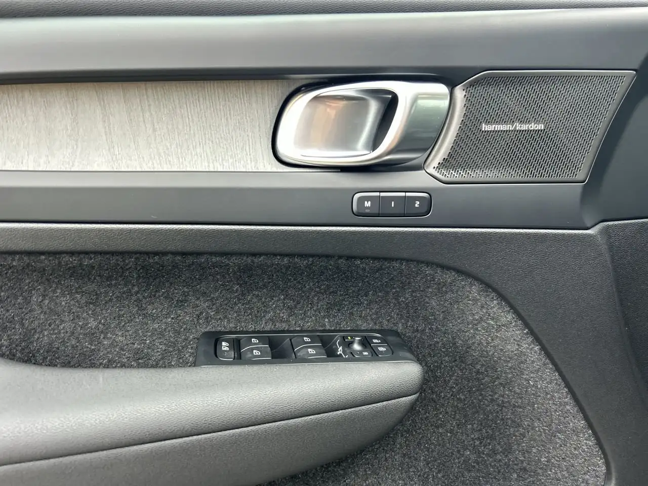 Volvo XC40 снимка Volvo XC40