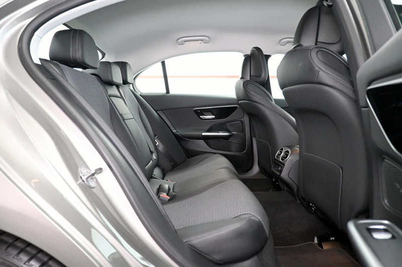 Mercedes-Benz C 180 C 180 Avantgarde *360grad-Kamera + Distronic* — photo 10