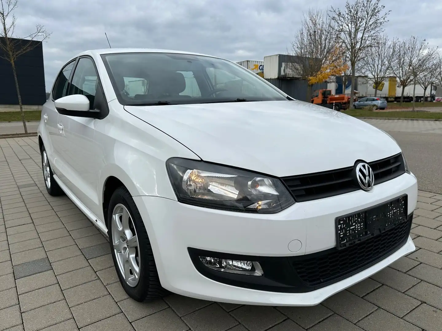 Volkswagen Polo 1.4 Comfortline*KLIMA*ALU*TÜV*5 TRG* Weiß - 2