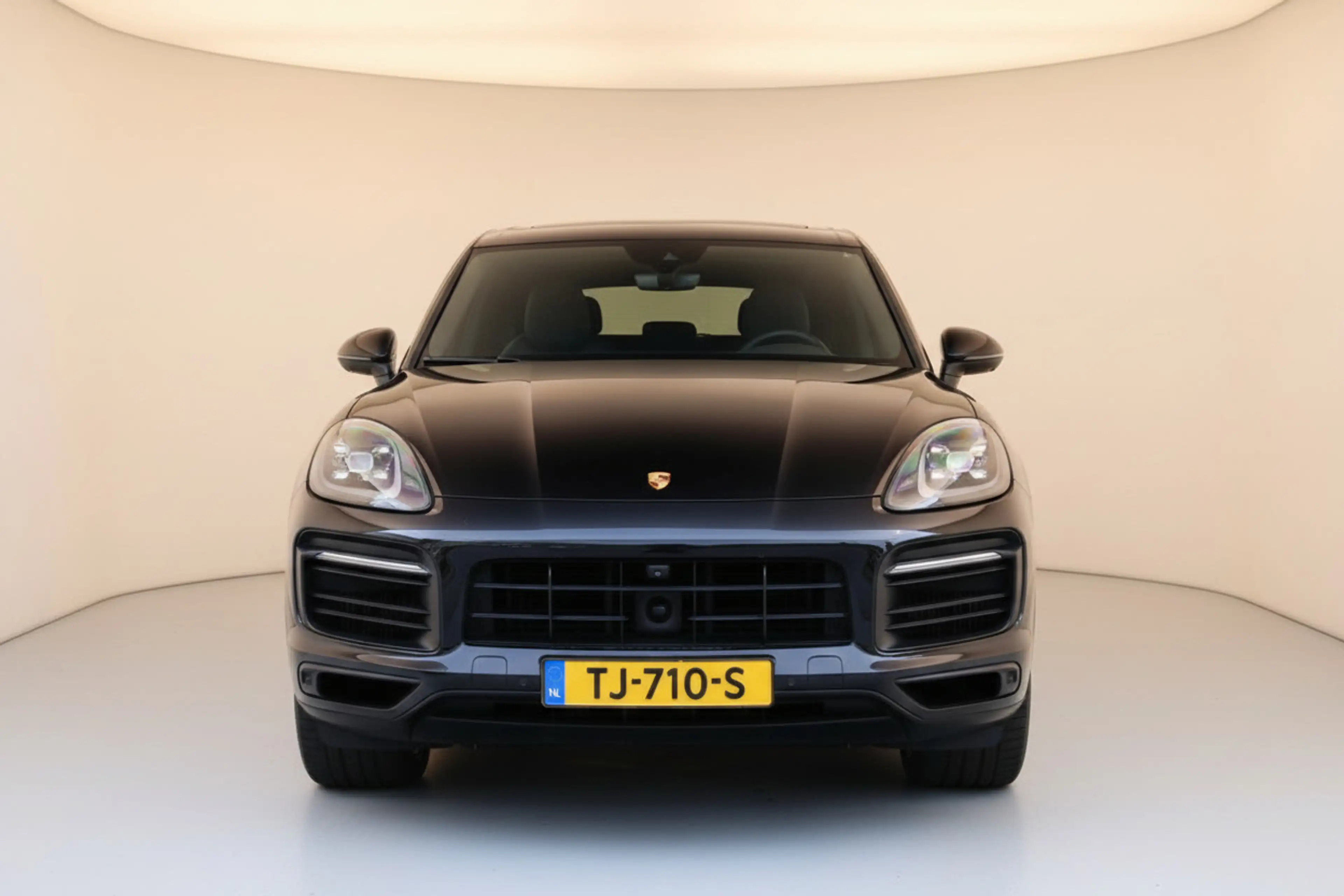 Porsche Cayenne 3.0 E-Hybrid PANO-DAK DEALER OND. NL-AUTO NAP! — photo 2