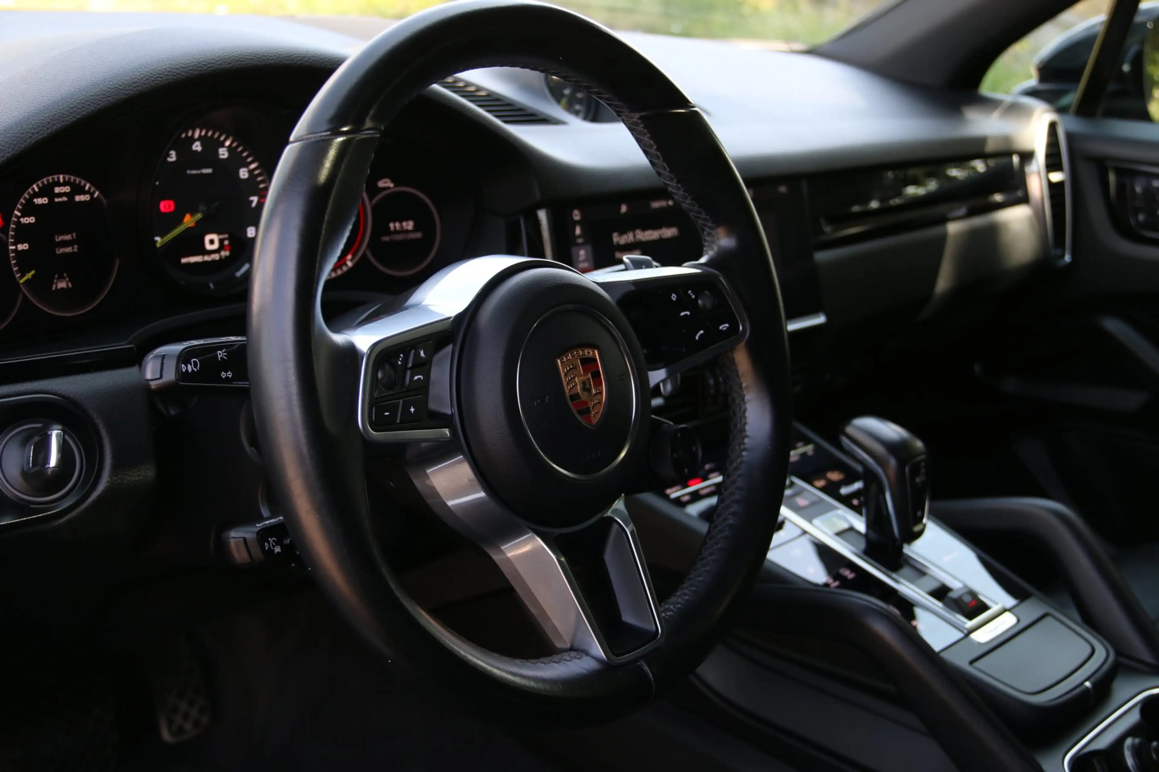 Porsche Cayenne 3.0 E-Hybrid PANO-DAK DEALER OND. NL-AUTO NAP! — photo 9