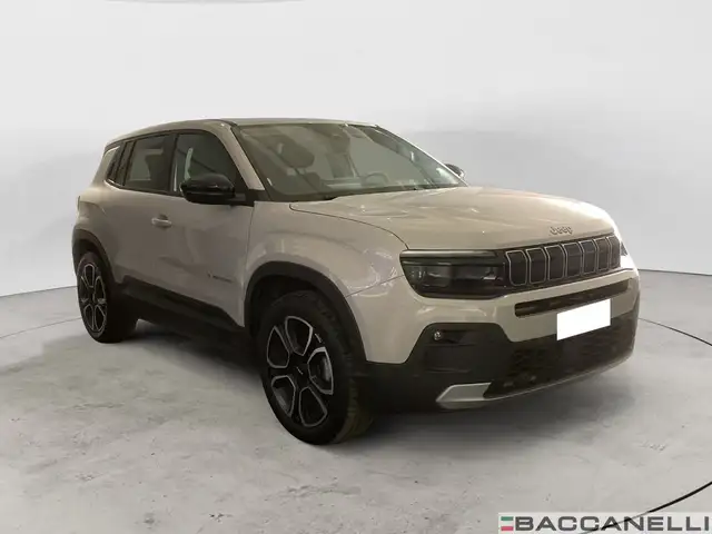 Jeep Avenger view 5