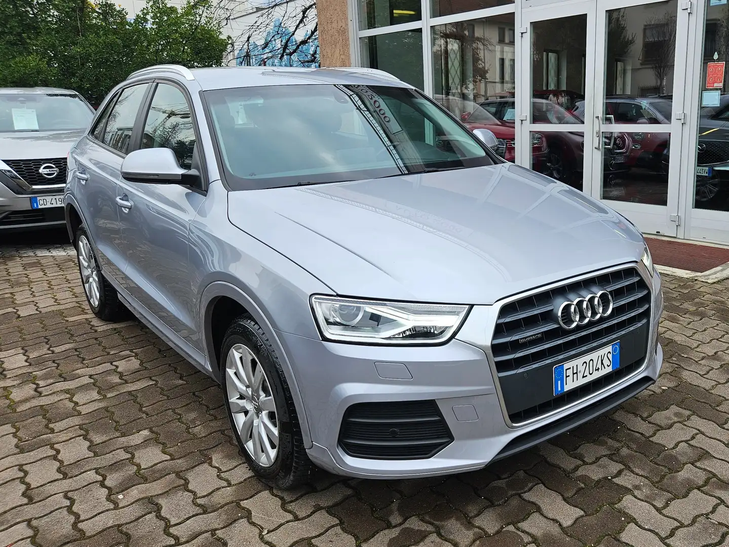 Audi Q3 2.0 tdi Sport quattro 150cv s-tronic SED.RISC-NAVY Plateado - 1