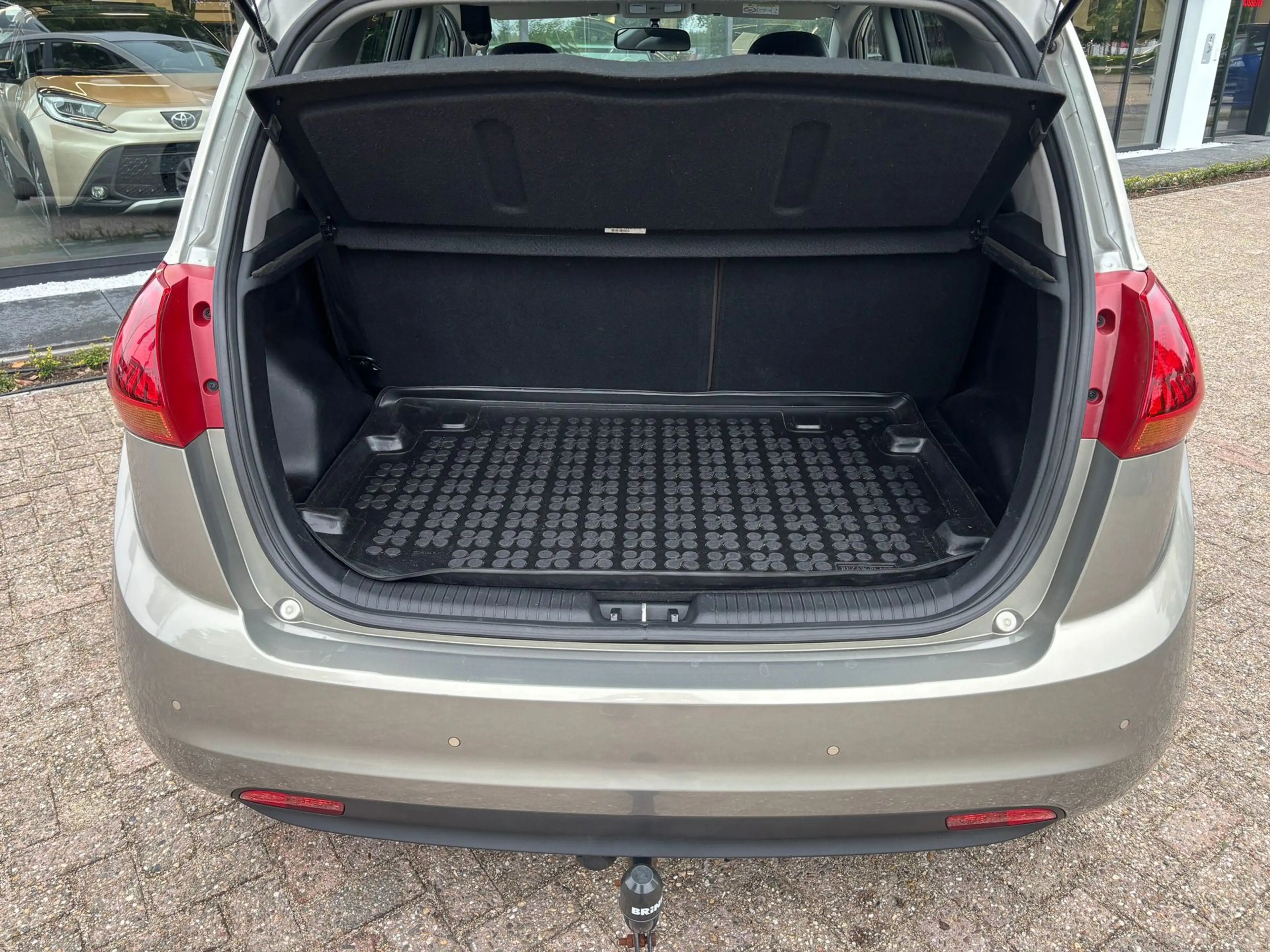 Kia Venga 1.4 CVVT DynamicPLusLine|Trekhaak — photo 15
