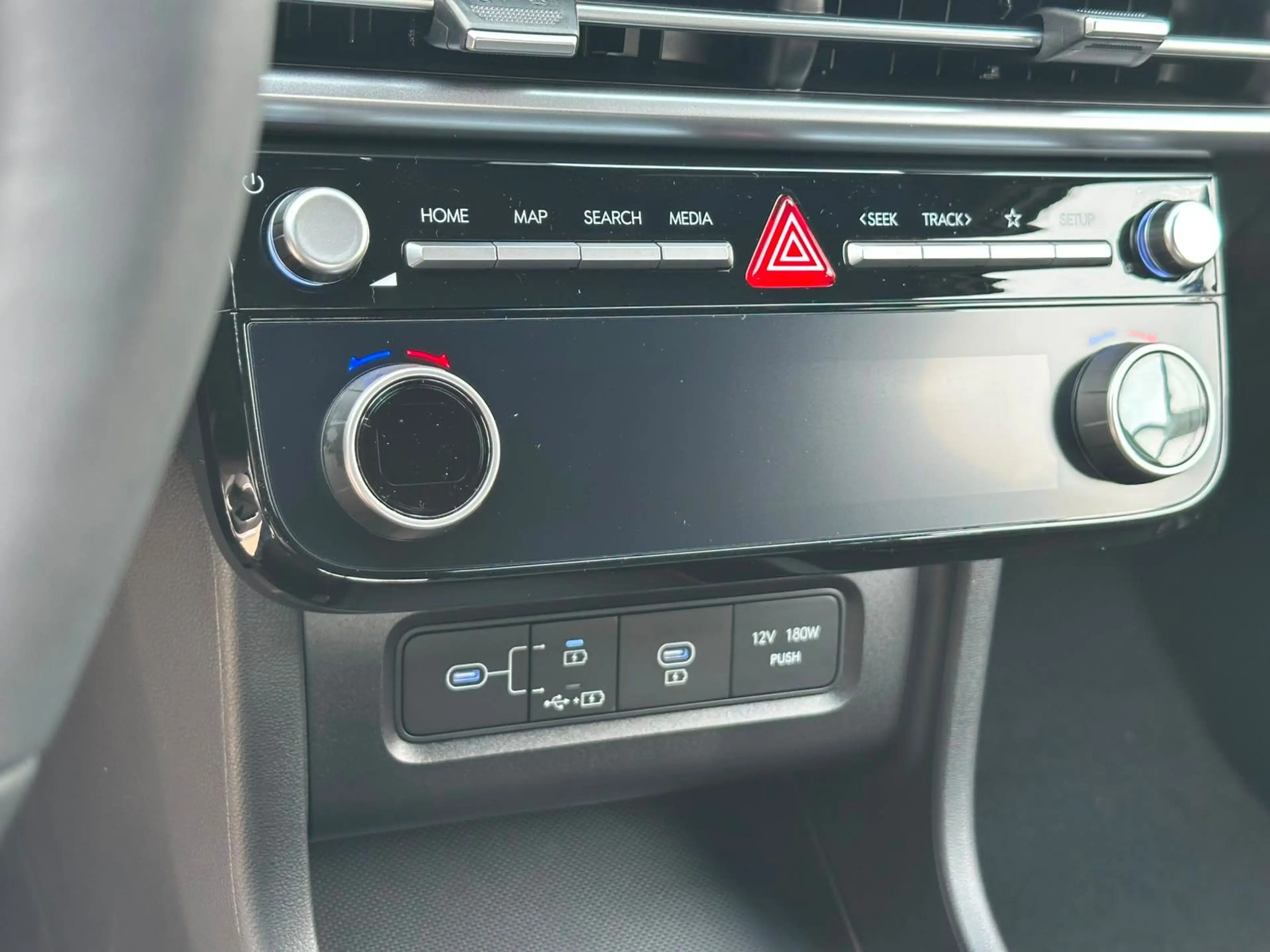 Hyundai TUCSON HYBRID 239 PS BLACK LINE NAVI LED SHZ KAM — photo 9