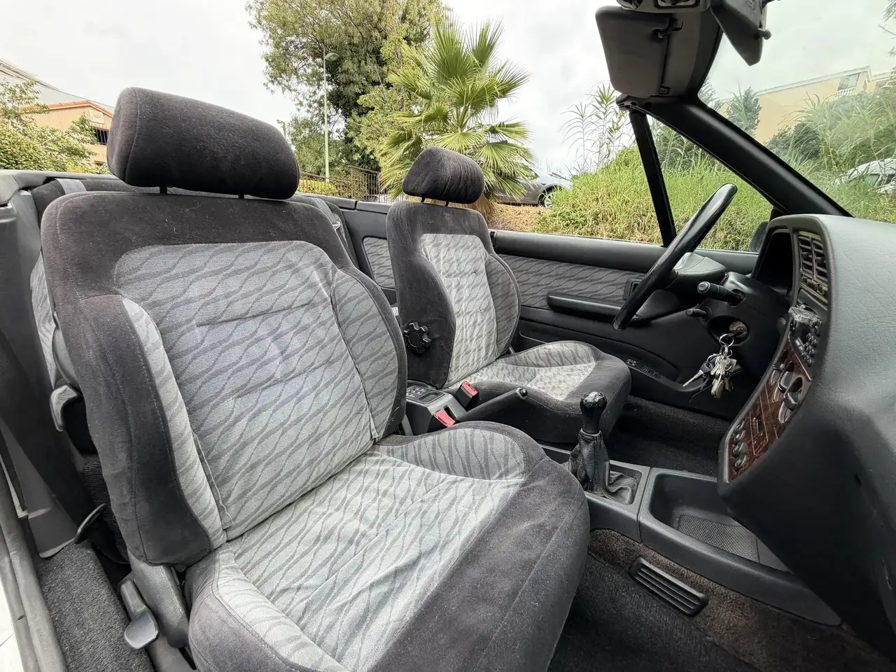Peugeot 306 CABRIOLET 2.0i 121 ch - DESIGN ASSEMBLAGE PININFARINA, foto 12