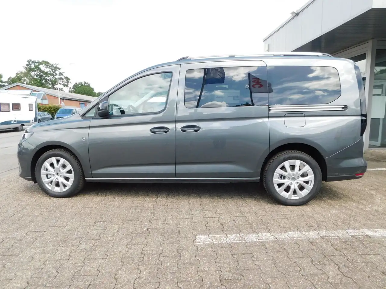 Ford Tourneo Connect Grand Tourneo Titanium L2 Autom. 5 J. Garantie 8