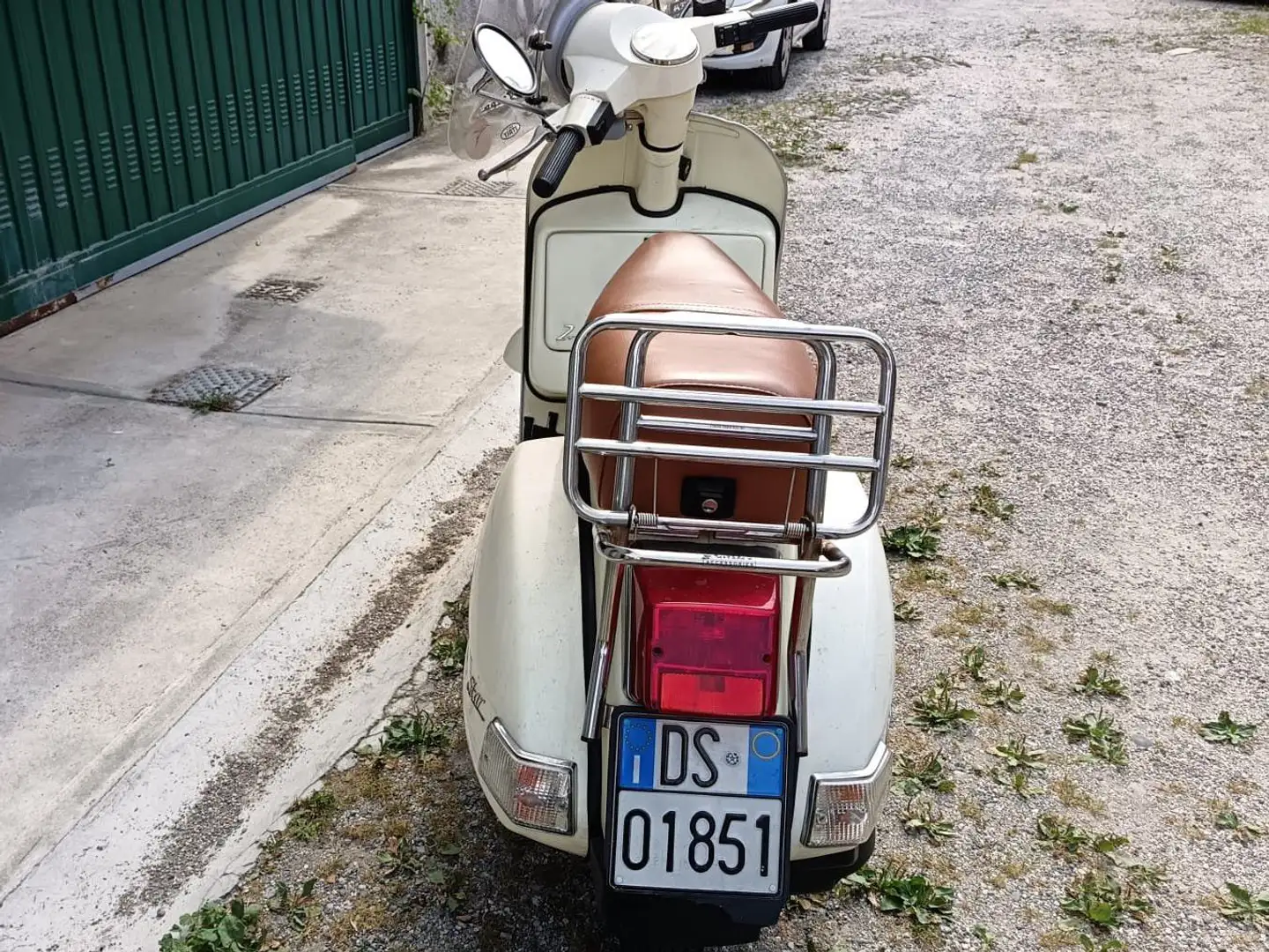 Vespa Primavera 125 Bianco - 2