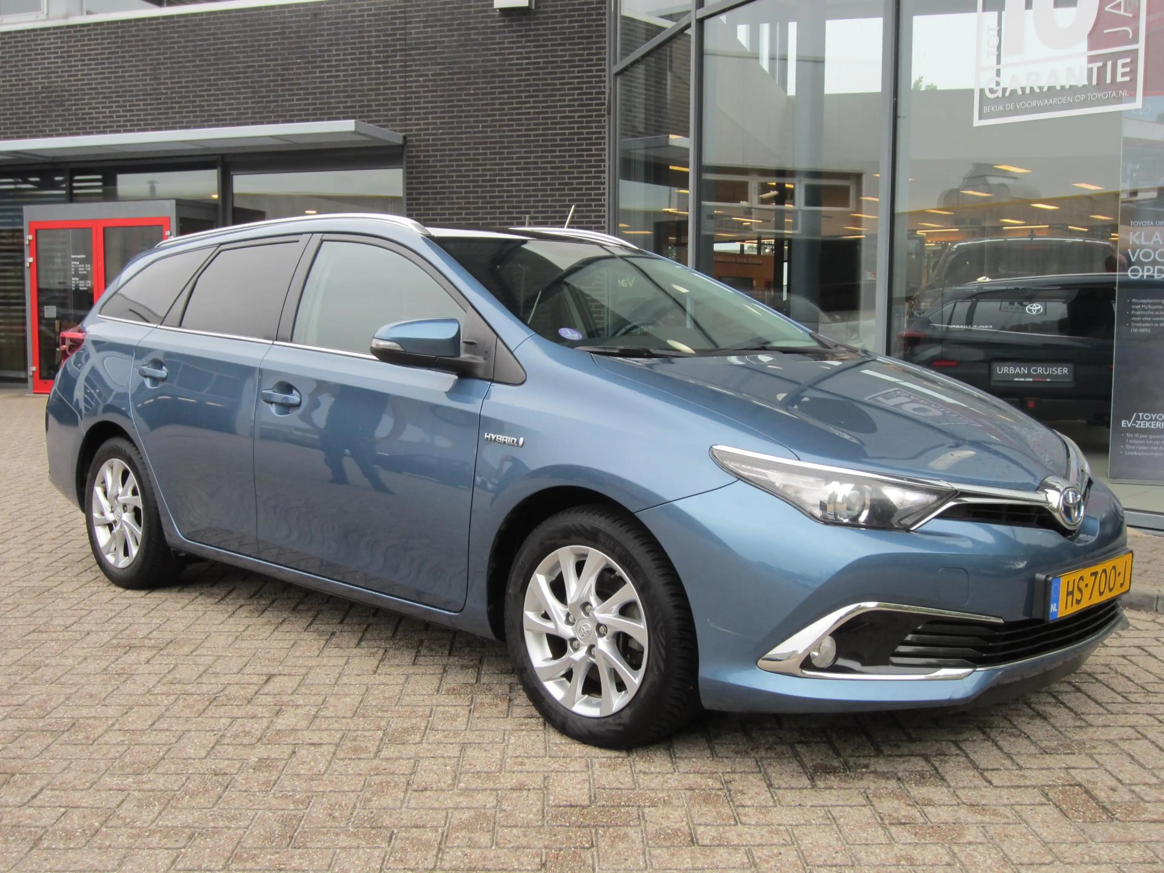 Toyota Auris Touring Sports 1.8 Hybrid Dynamic Navi Panoramadak — photo 24