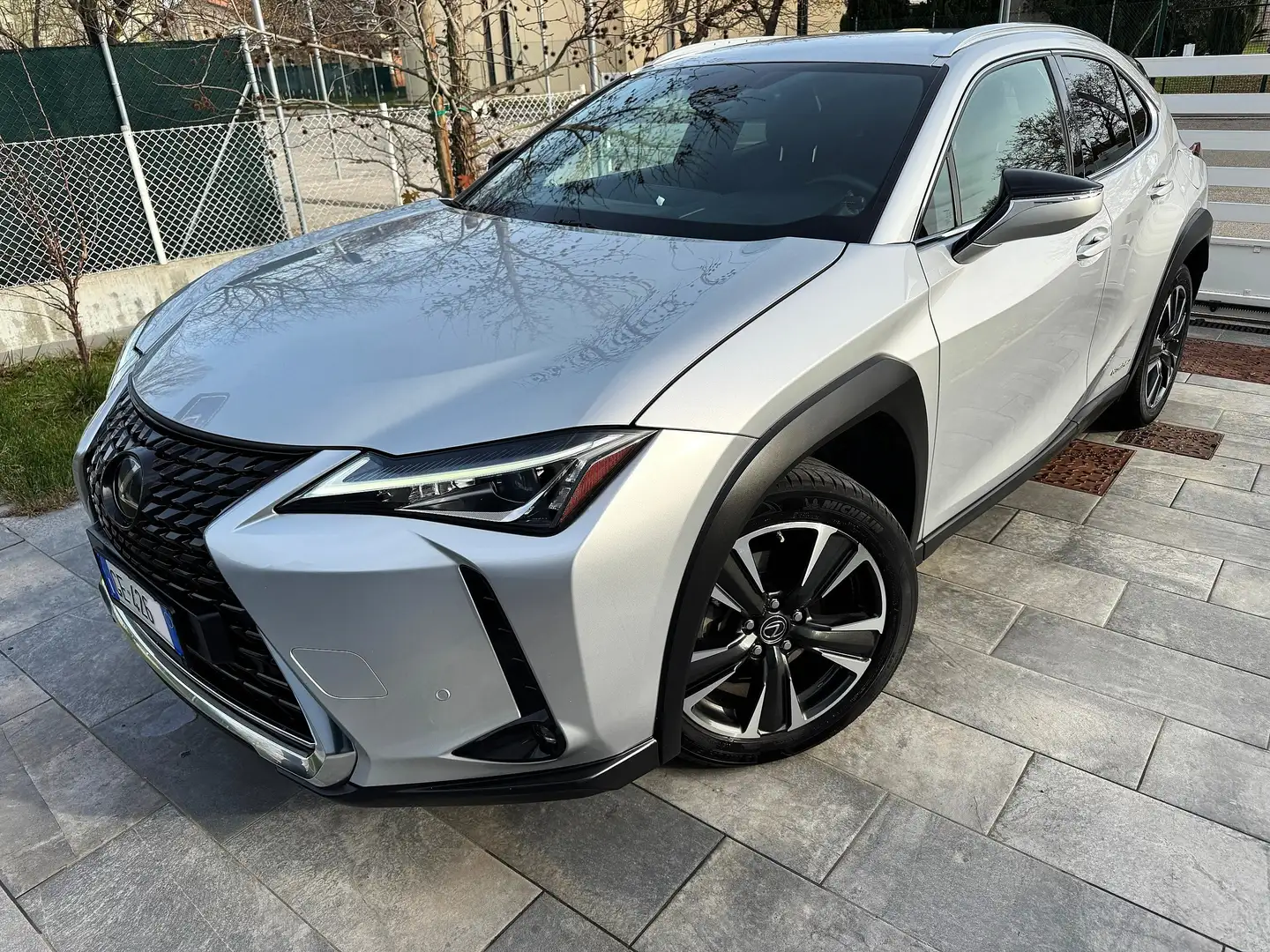 Lexus UX 250h 24 KM/L ancora garanzia perfetta ibrida Argento - 1