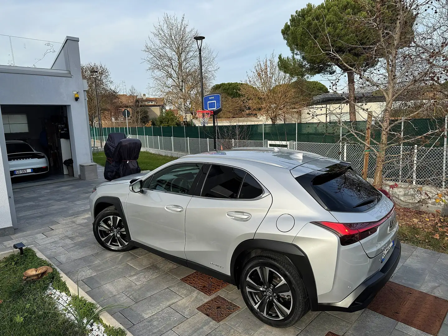 Lexus UX 250h 24 KM/L ancora garanzia perfetta ibrida Argento - 2