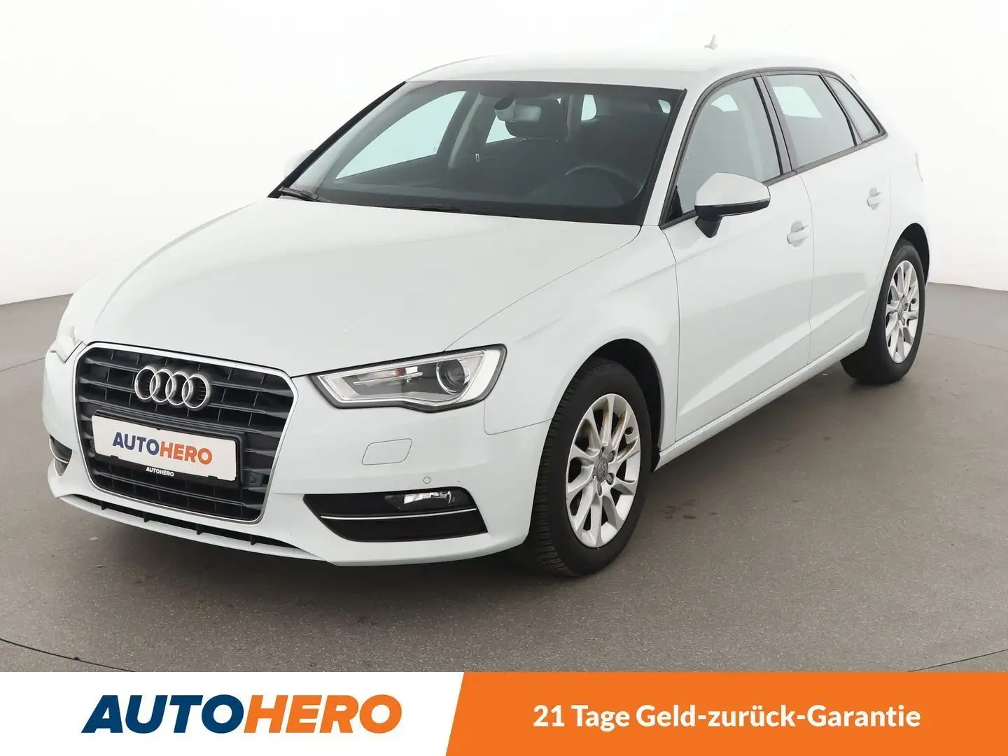 Audi A3 1.6 TDI Attraction Aut.*NAVI*TEMPO*XENON*PDC* Weiß - 1