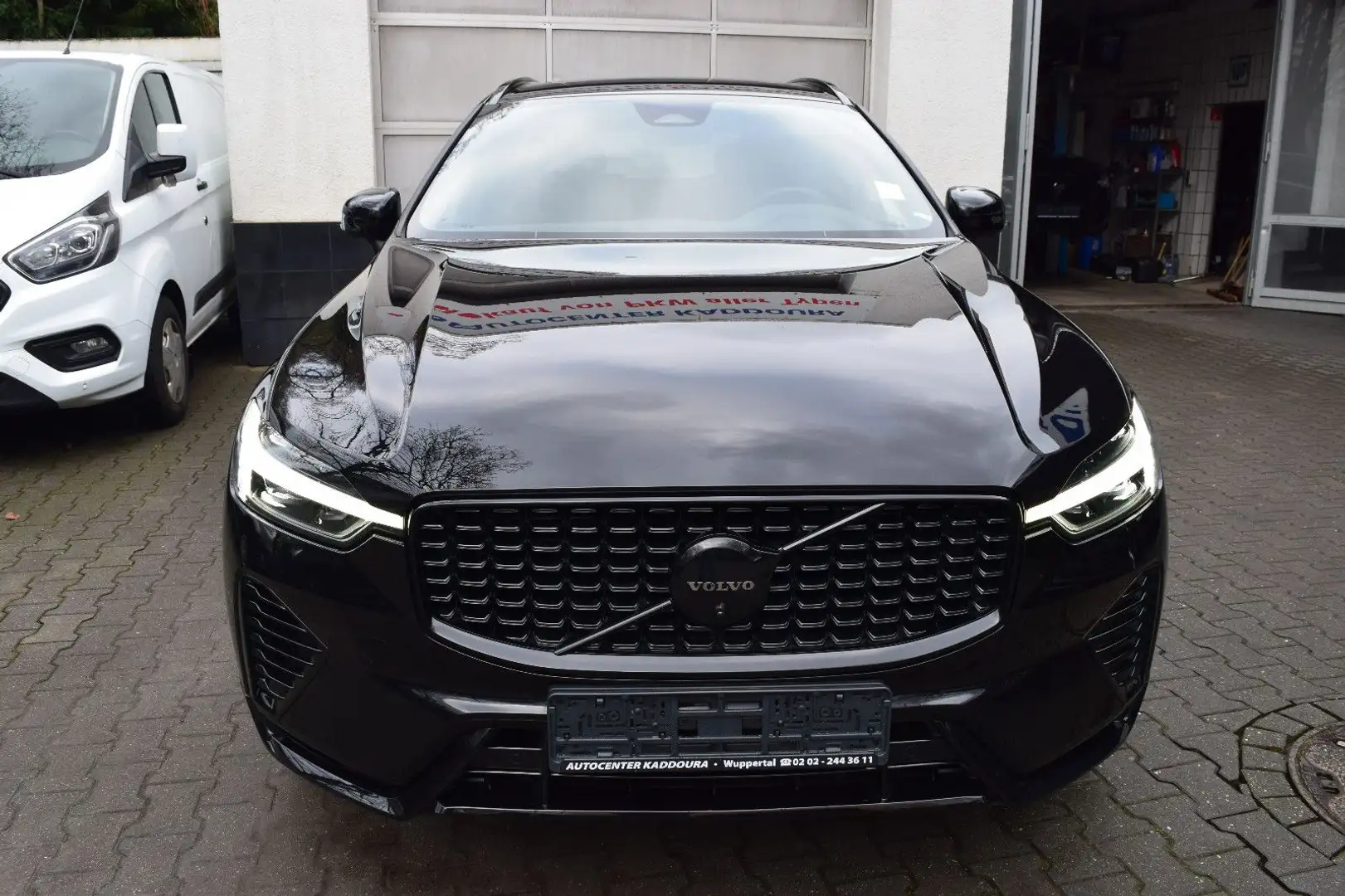 Volvo XC60 T6Plus Black Edition Recharge,360°,Pano,21" Noir - 2