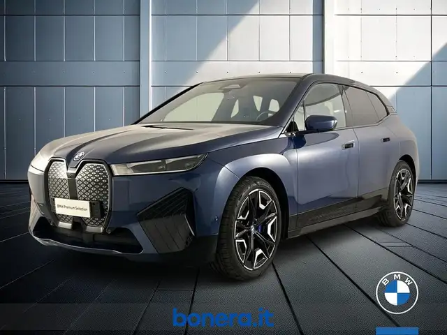 BMW iX xdrive50 pacchetto sportivo
