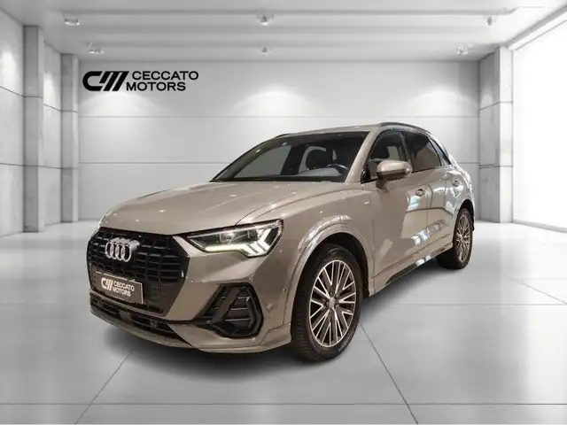 Audi Q3 35 2.0 tdi S line edition s-tronic