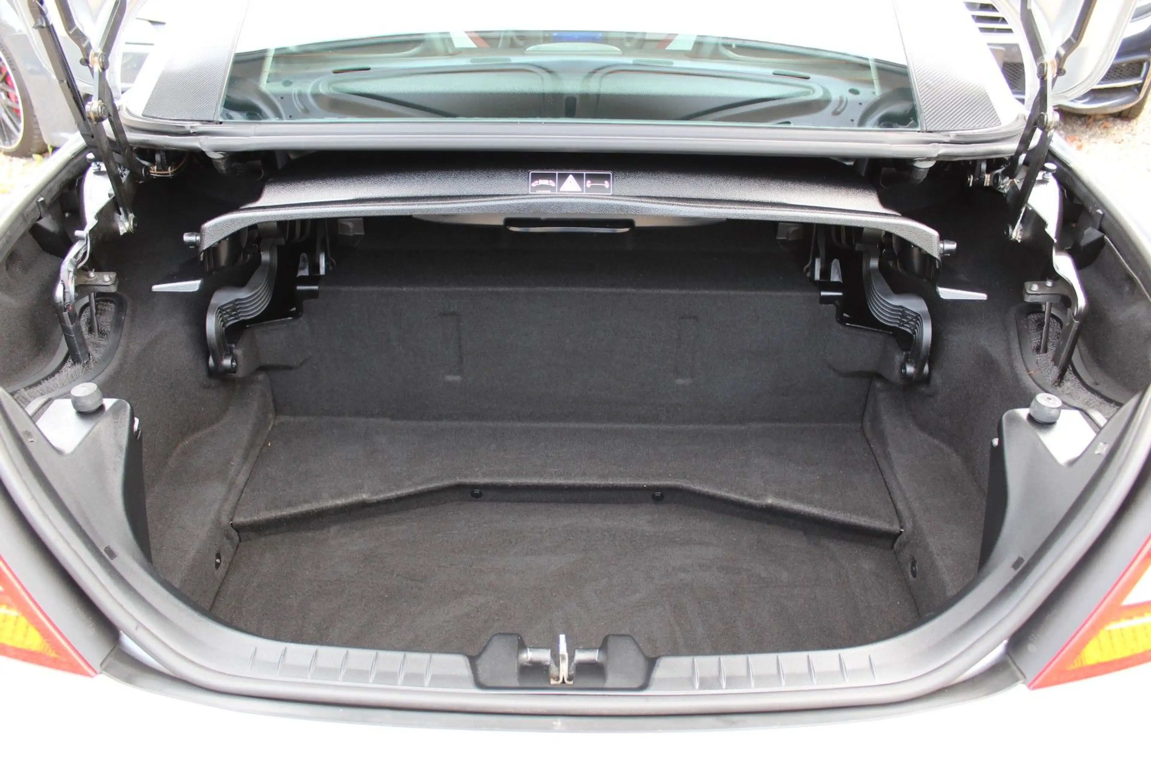 Mercedes-Benz SLK 200 Kompressor Aut, LEDER NAVI KAMERA XENON — photo 38
