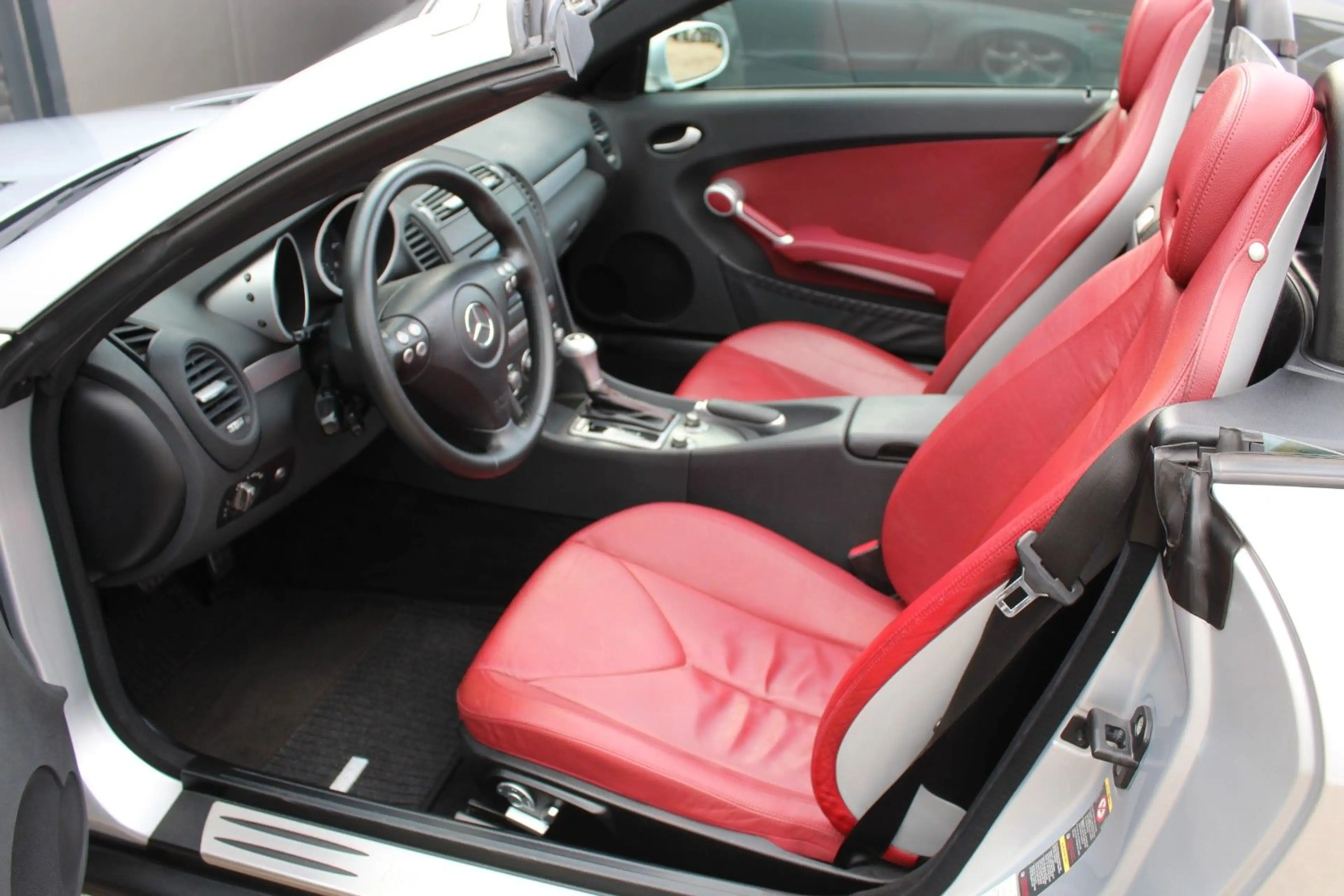 Mercedes-Benz SLK 200 Kompressor Aut, LEDER NAVI KAMERA XENON — photo 19