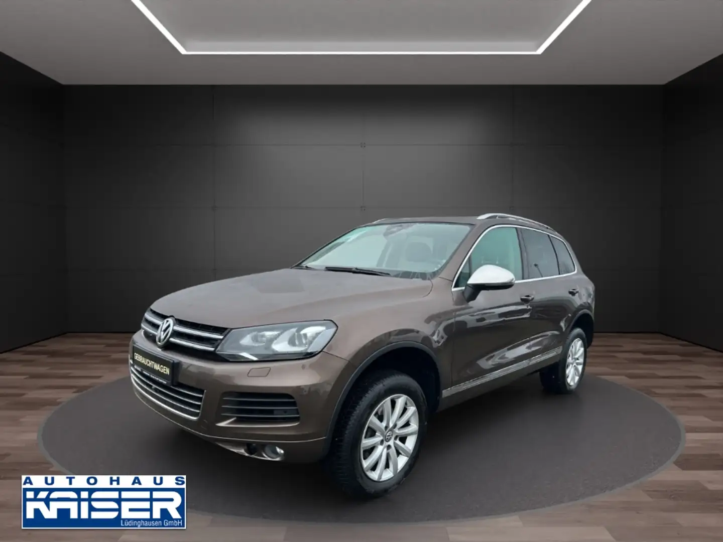 Volkswagen Touareg V6 TDI  Luftfahrwerk neu /AHK, Assistenzsystem... Braun - 1