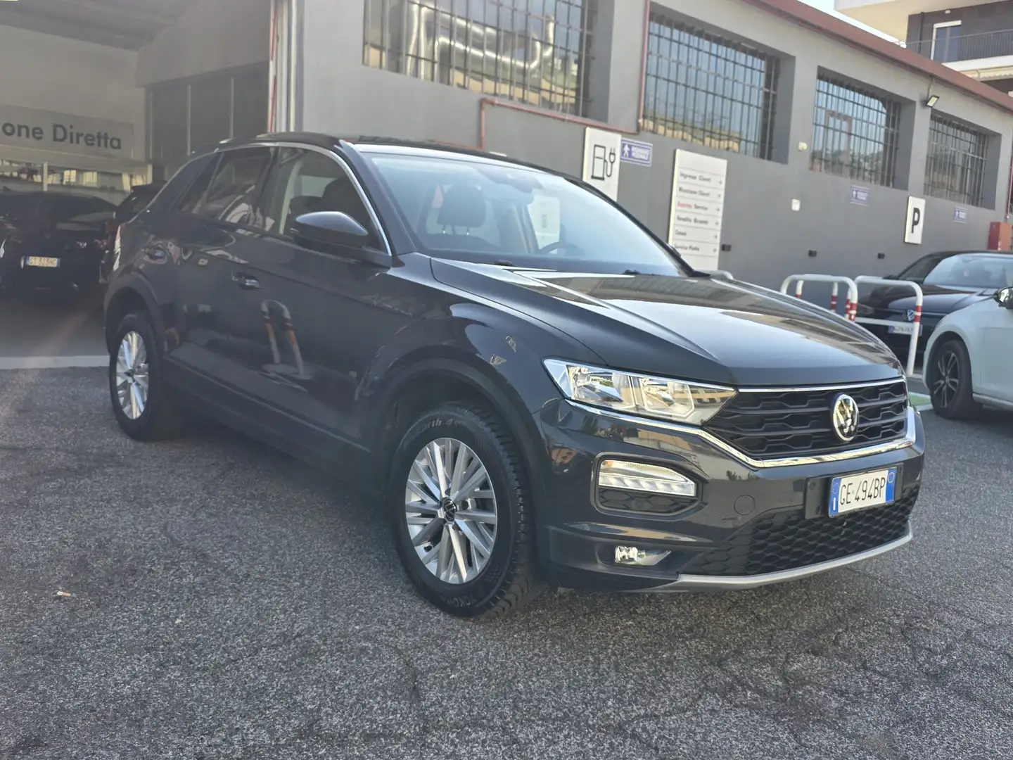 Volkswagen T-Roc 1.0 tsi Style 110cv - 2