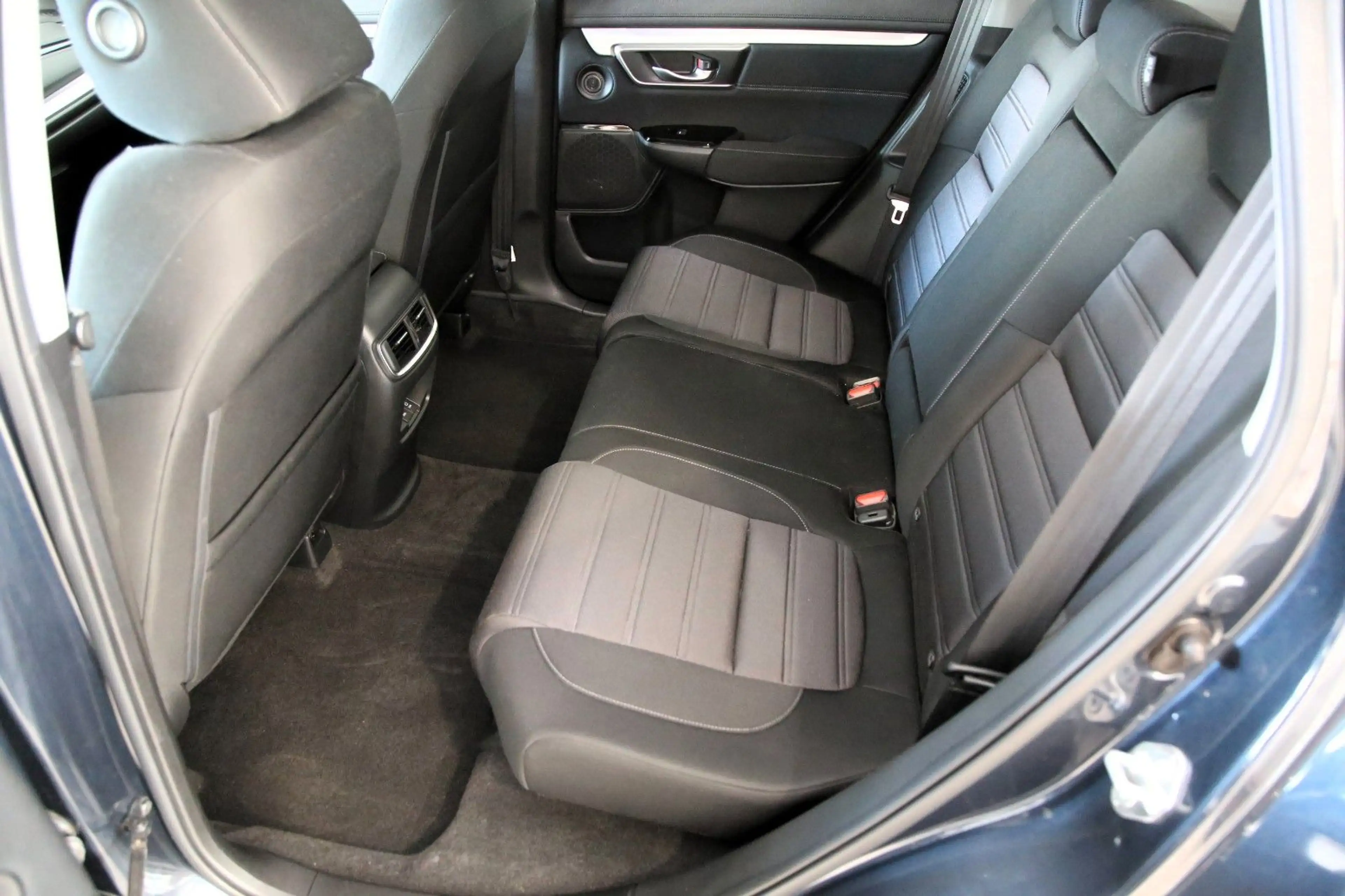 Honda CR-V 2.0 i-MMD HYBRID 4WD Elegance — photo 6