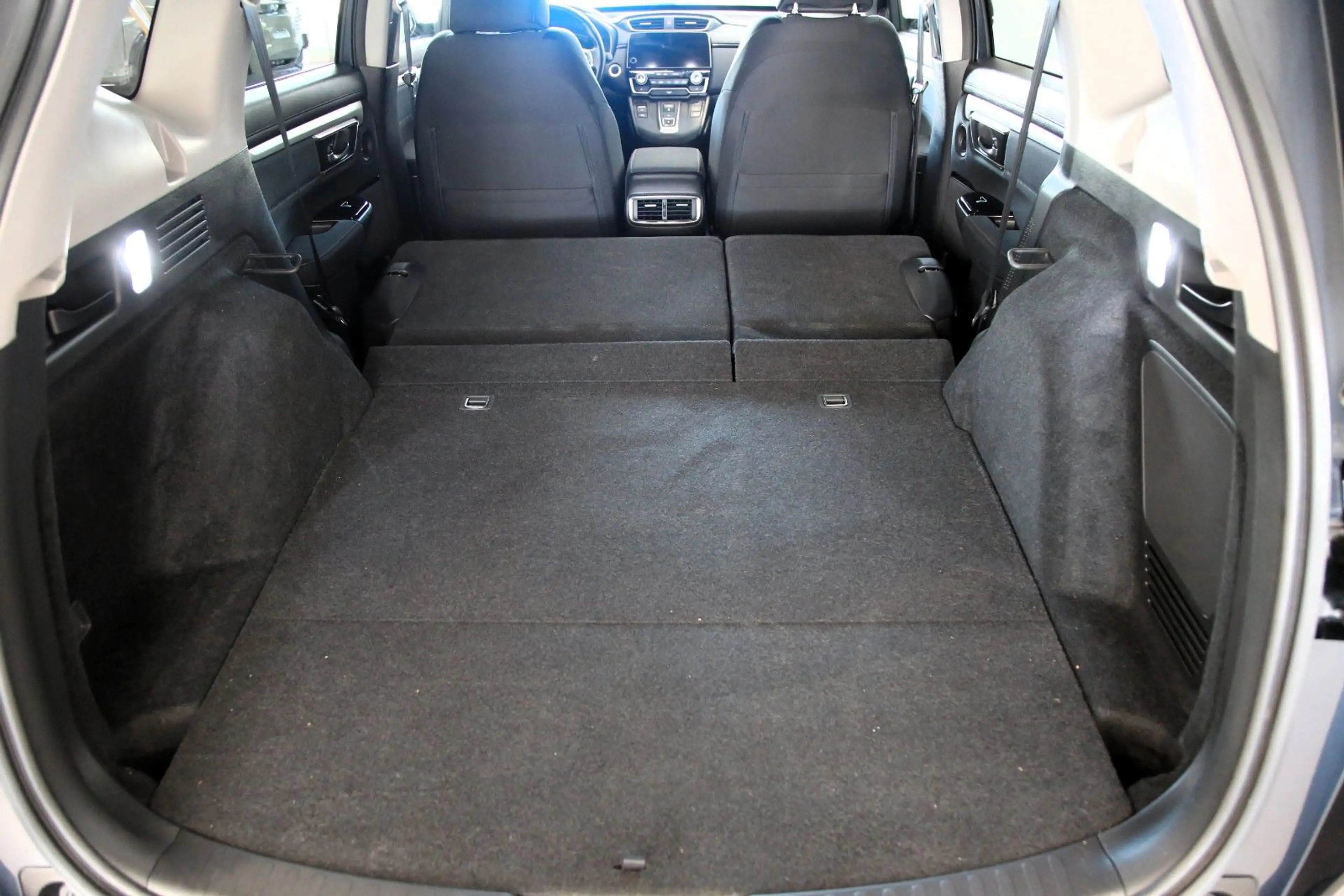 Honda CR-V 2.0 i-MMD HYBRID 4WD Elegance — photo 8