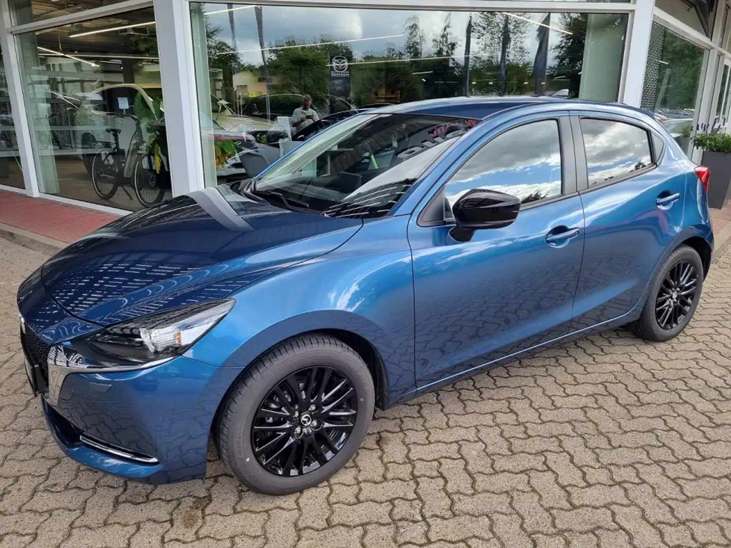 Mazda 2 1.5i Homura,Touring-Paket 2,Navi Blue - 2