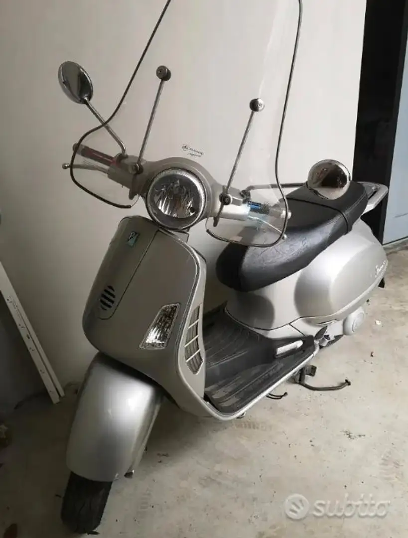 Vespa GT 200 Argento - 2