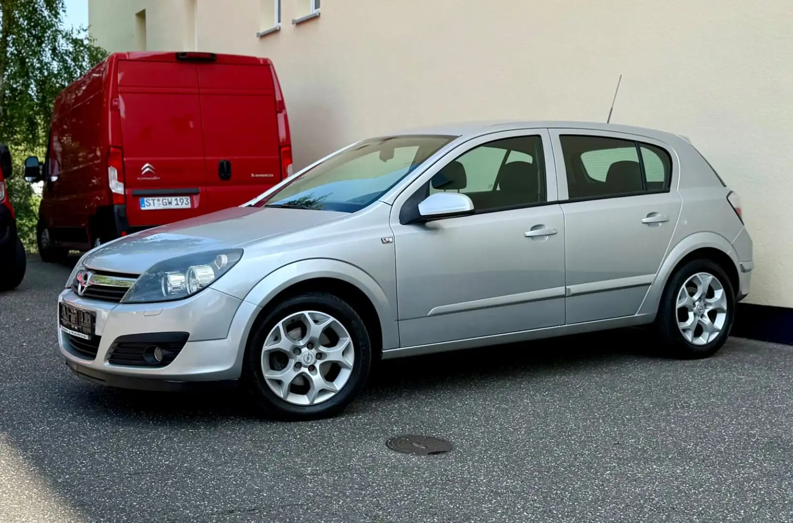 Opel Astra H Lim. Edition AUTOMATIK TÜV GARANTIE Silber - 2