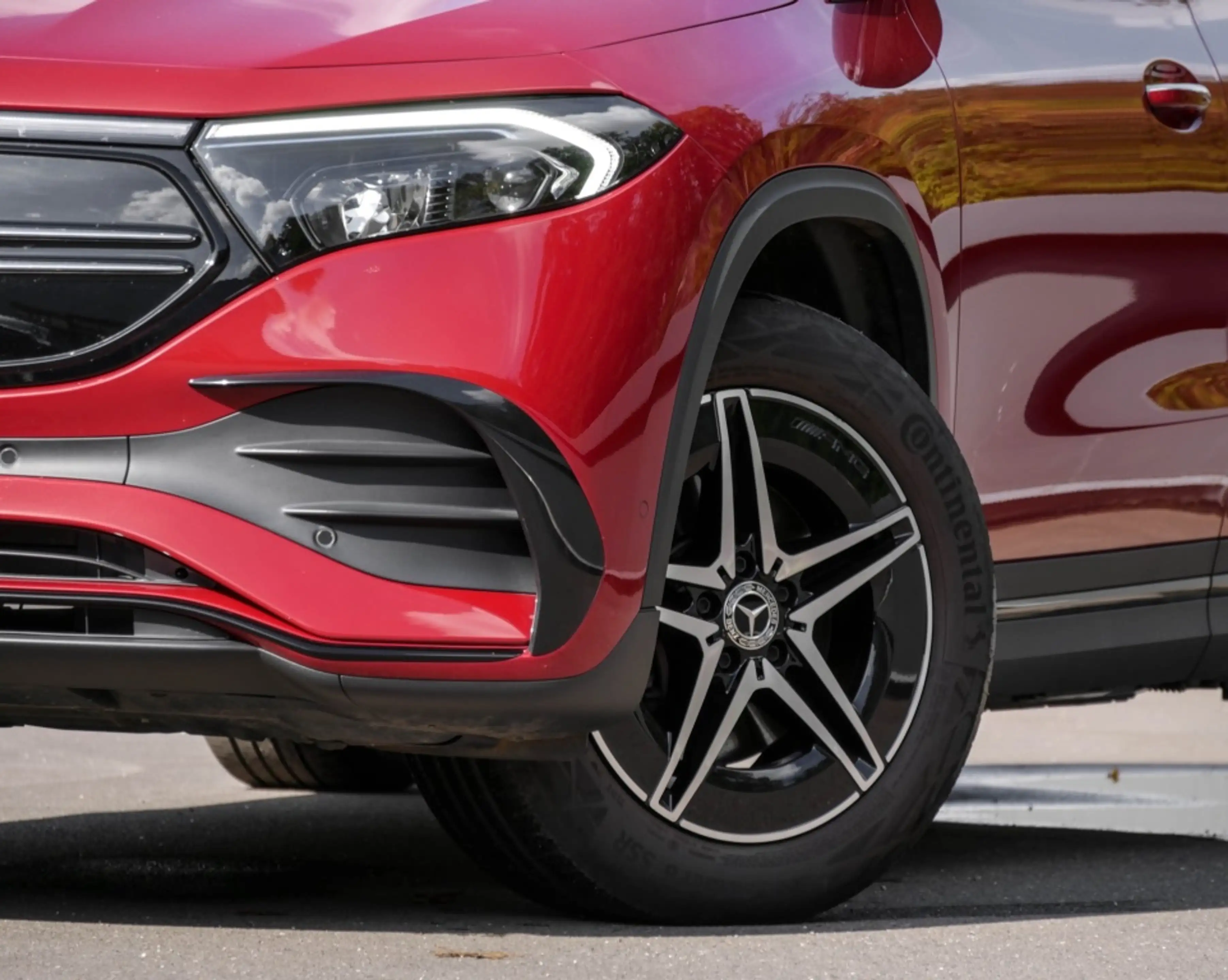 Mercedes-Benz EQA 250 AMG-Sport/Night/Ambi/Memo/Cam/LED/Keyl — photo 6