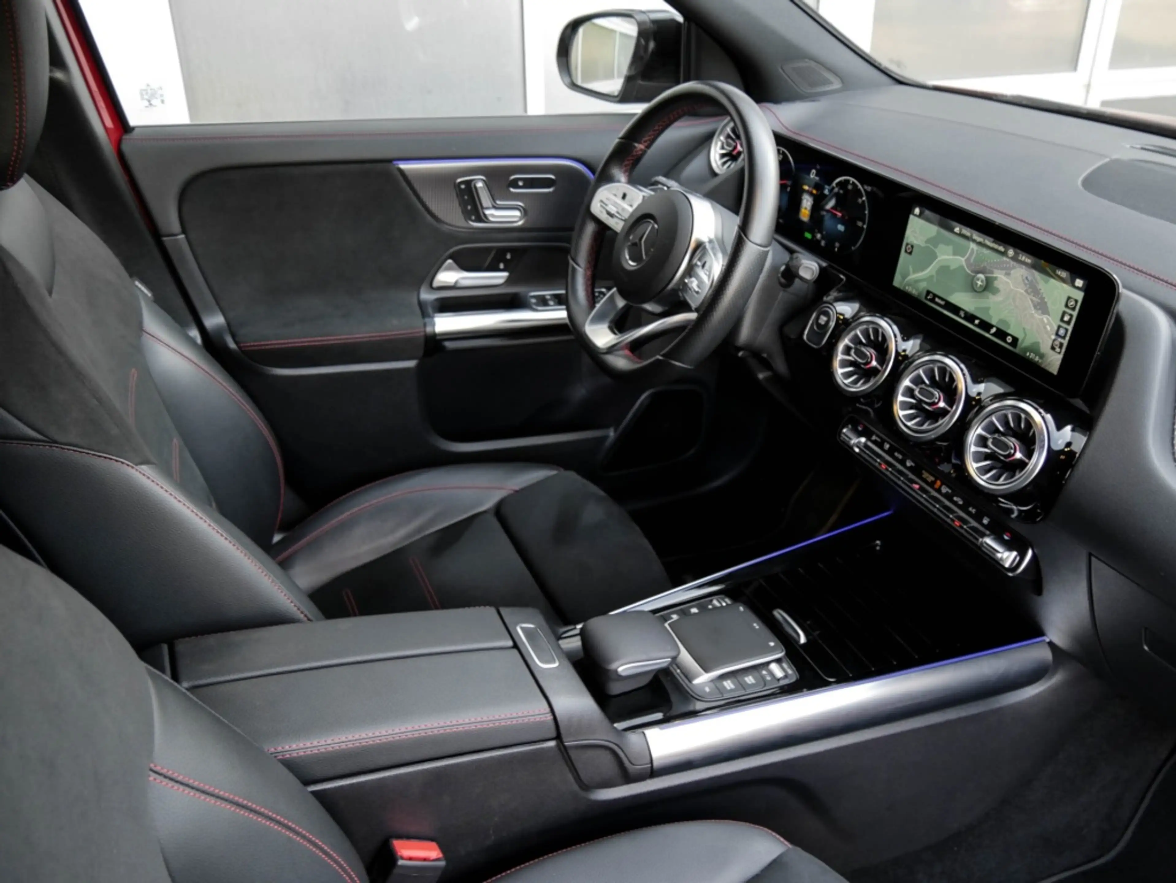 Mercedes-Benz EQA 250 AMG-Sport/Night/Ambi/Memo/Cam/LED/Keyl — photo 4