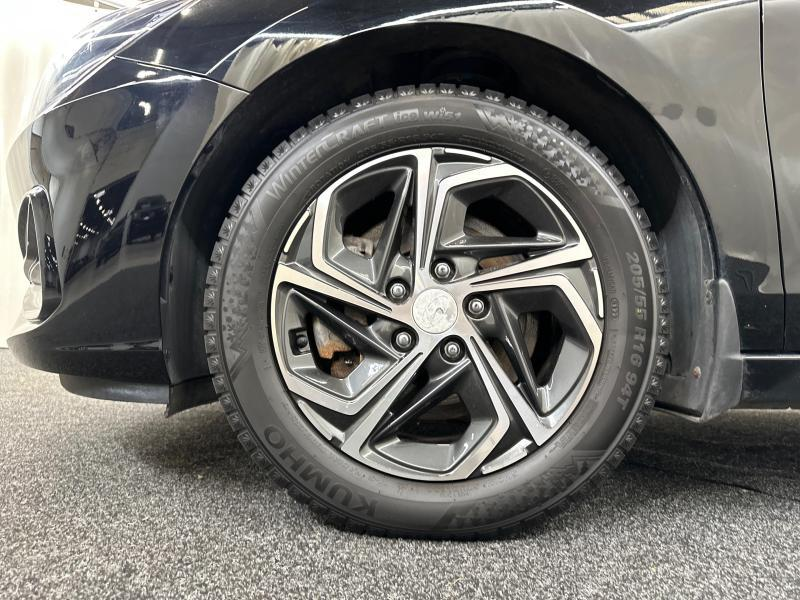 Hyundai i30 SW MHEV AT Comfort — photo 13