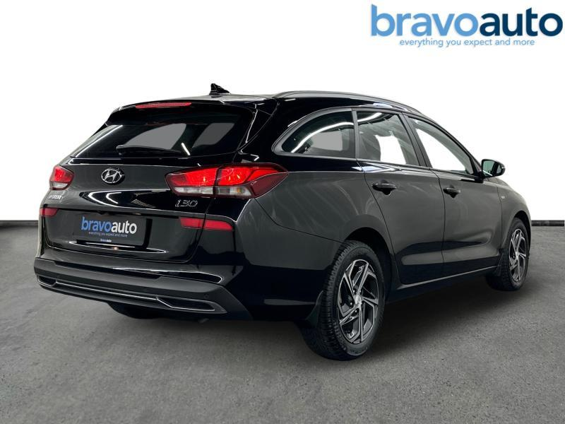 Hyundai i30 SW MHEV AT Comfort — photo 15