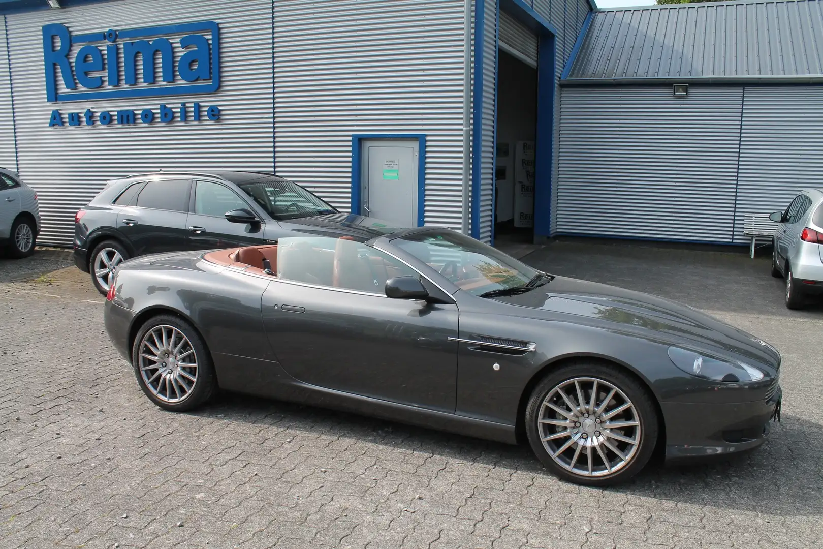 Aston Martin DB9 Volante V 12 Cabrio, Deutsche Auslieferung Grau - 2