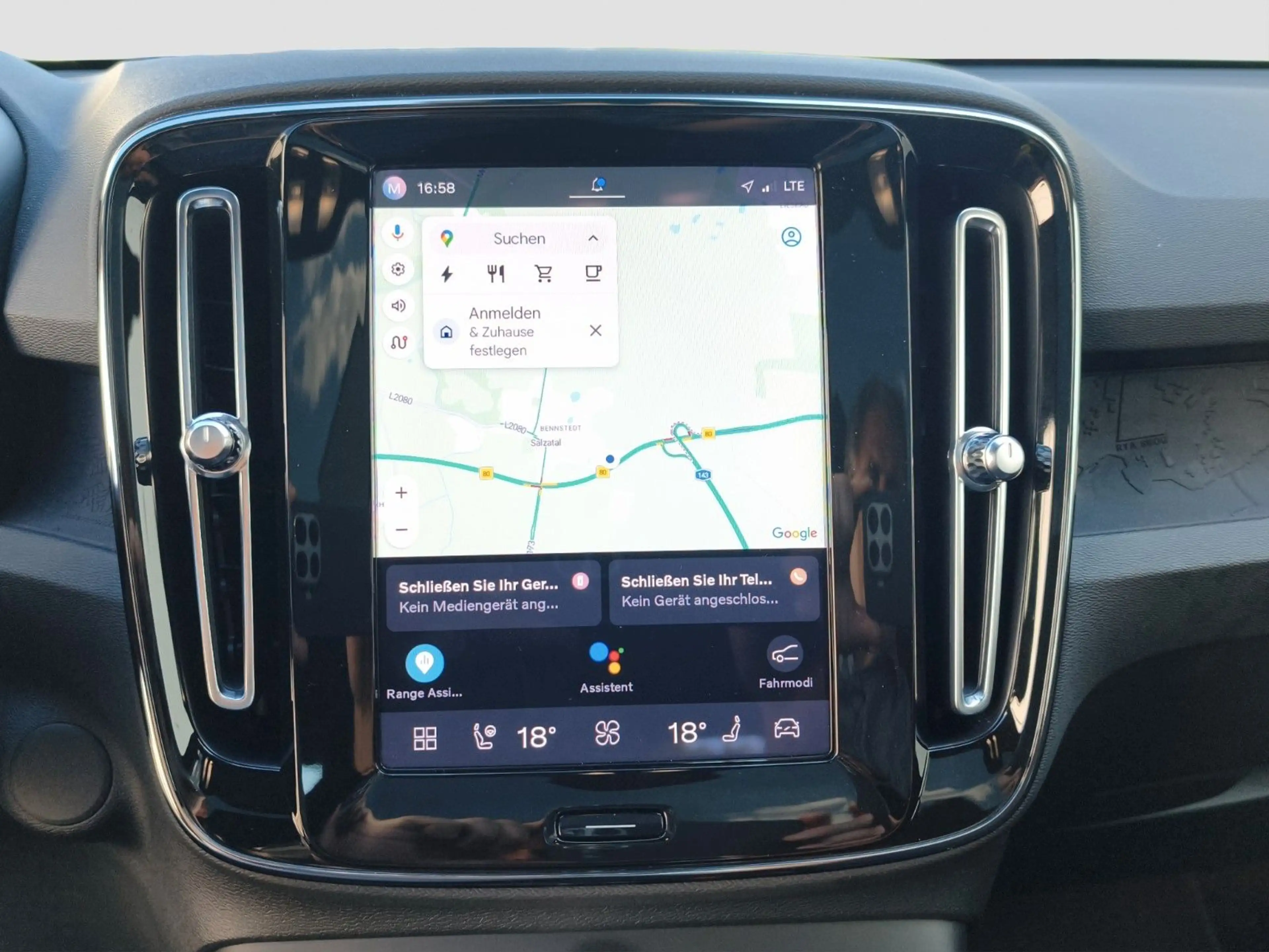 Volvo C40 Core Recharge Pure Electric 2WD — photo 12