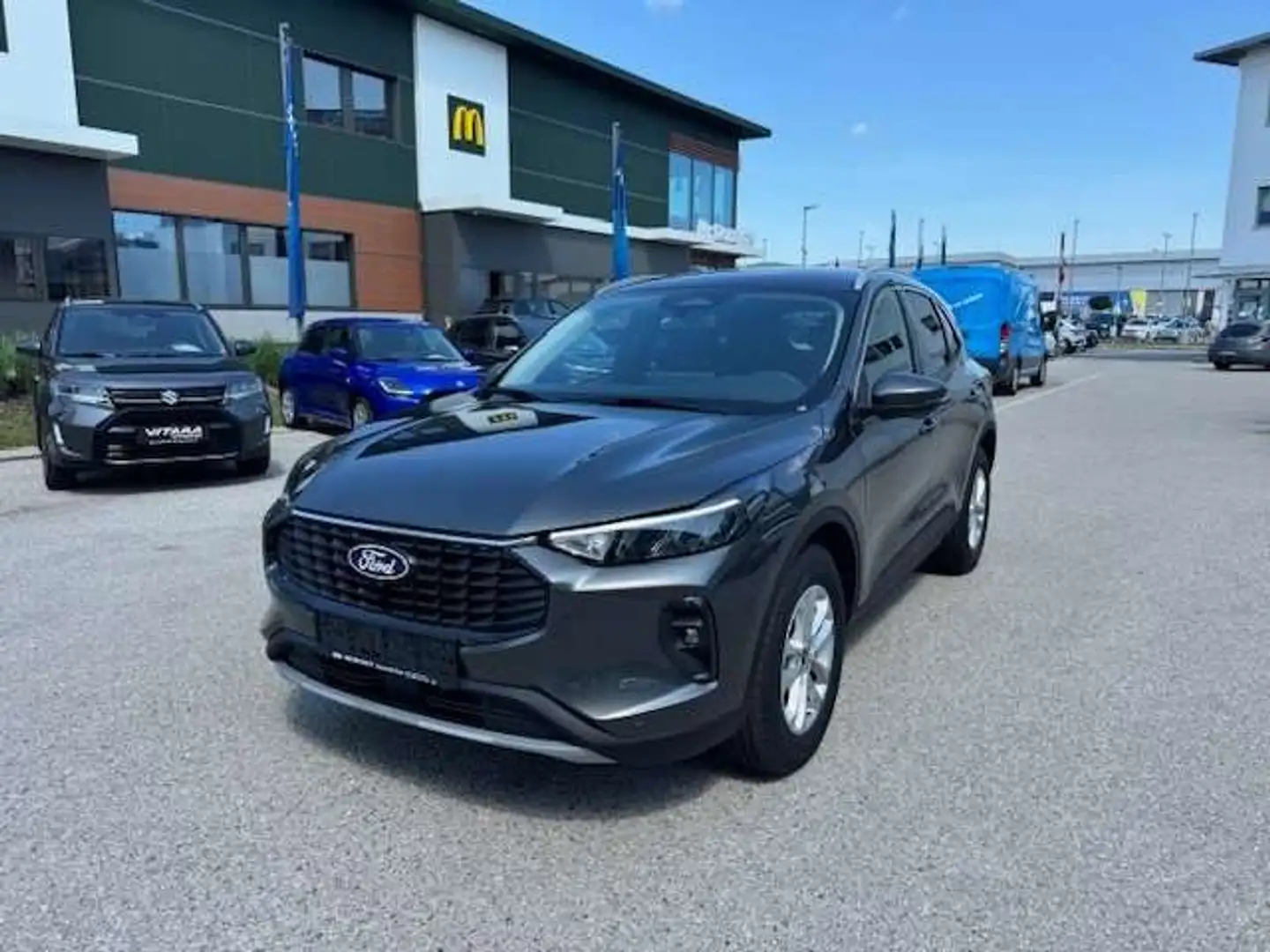 Ford Kuga 2,5 Duratec FHEV Titanium Aut. Grijs - 1