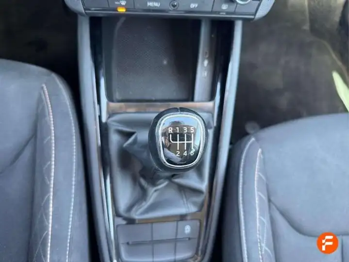 Škoda Kamiq 1.5 TSI Selection 2023, foto 19