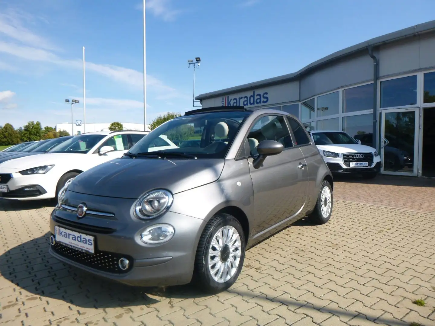 Fiat 500 Cabrio 1.0 Mild Hybrid, Dolcevita 23.261 KM Grau - 1