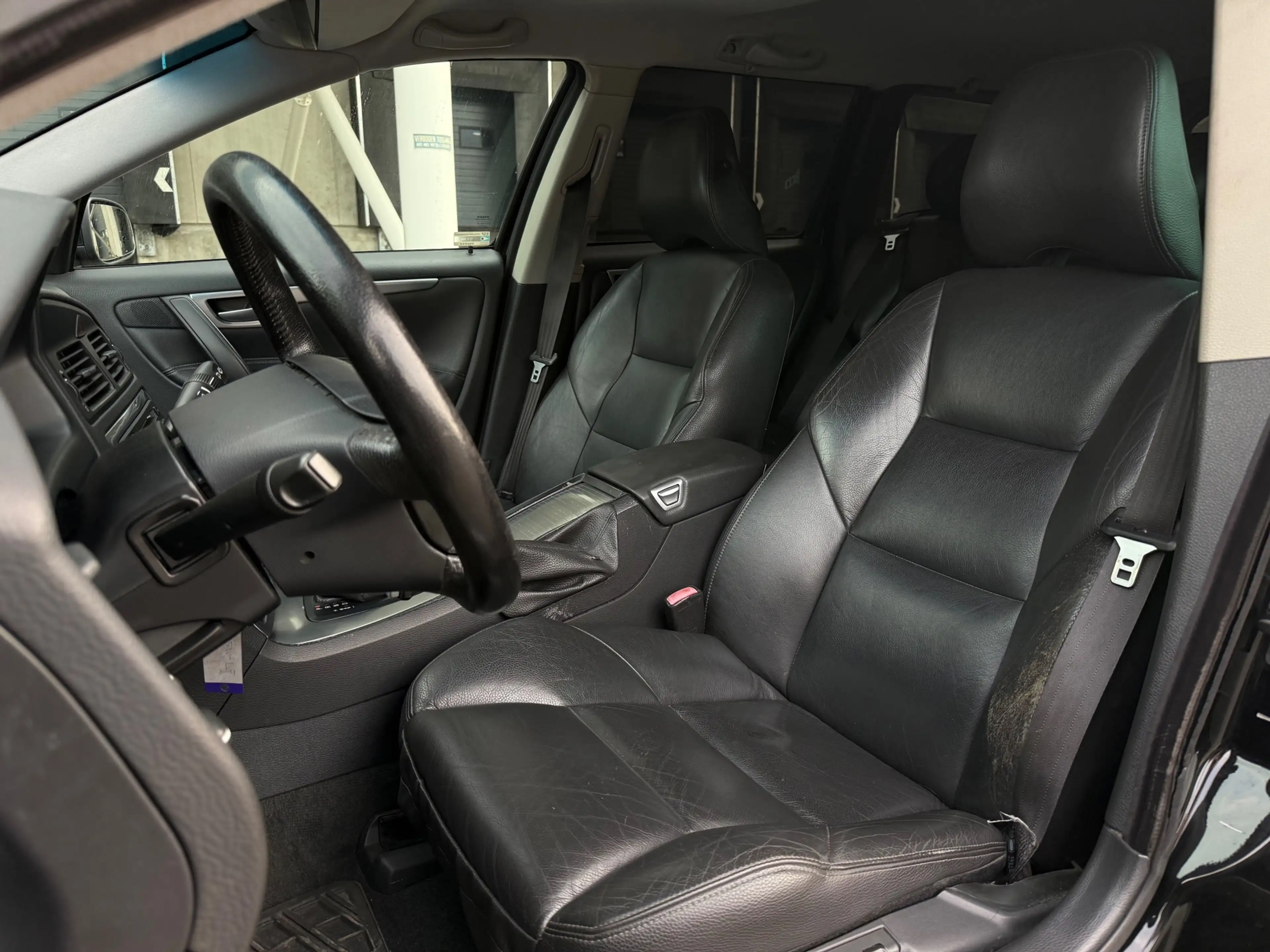 Volvo V70 2.5T Momentum AUTOMAAT LEDER/XENON/MEMORY! YOUNGTI — photo 13