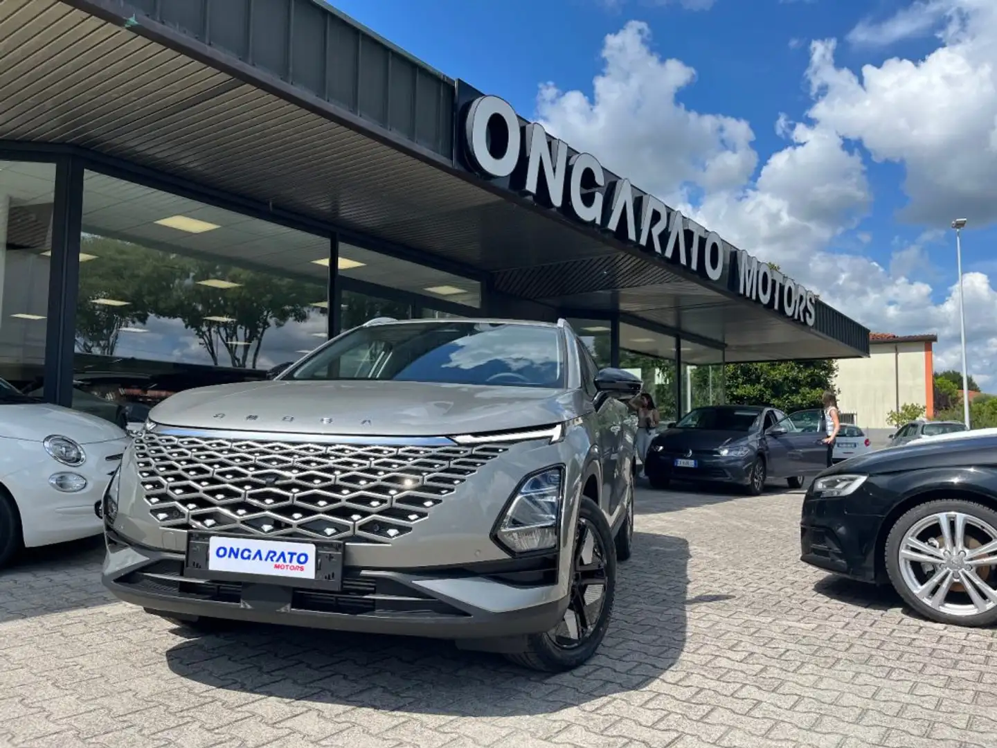 Omoda 5 Omoda 5 1.6 tgdi Premium auto #Vari.Colori Gris - 1