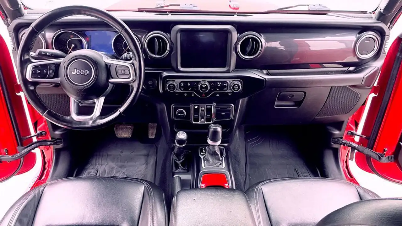 Jeep Wrangler снимка Jeep Wrangler