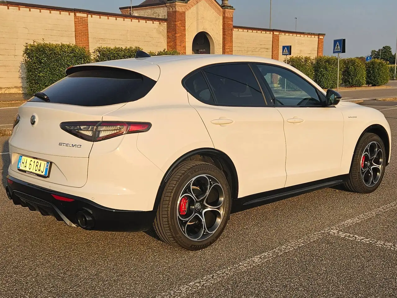 Alfa Romeo Stelvio 2025 — фото 6