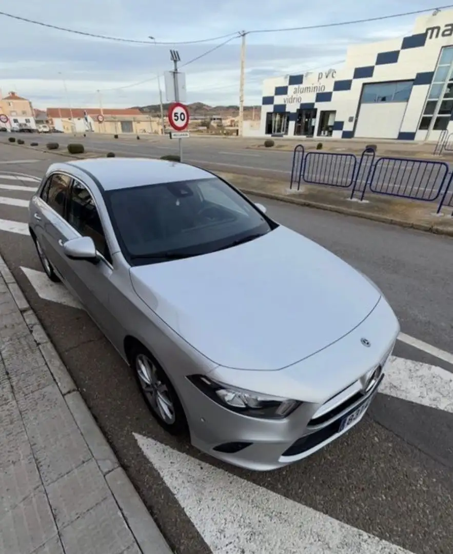 Mercedes-Benz A 200 Progressive Line Advanced 7G-DCT - 1